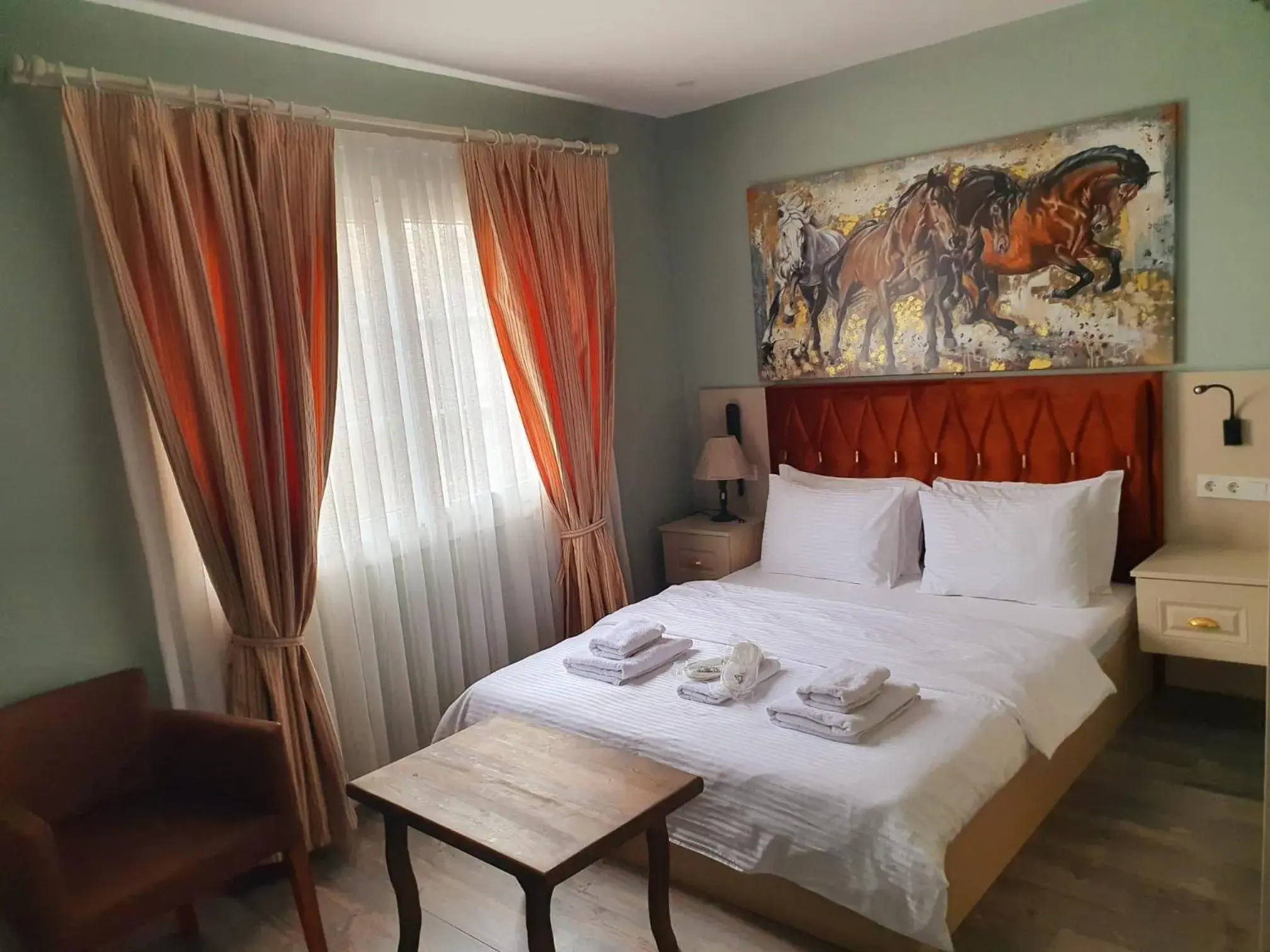 Classic Triple Room in st945 Palas Otel Classic Triple Room in st945 Palas Otel