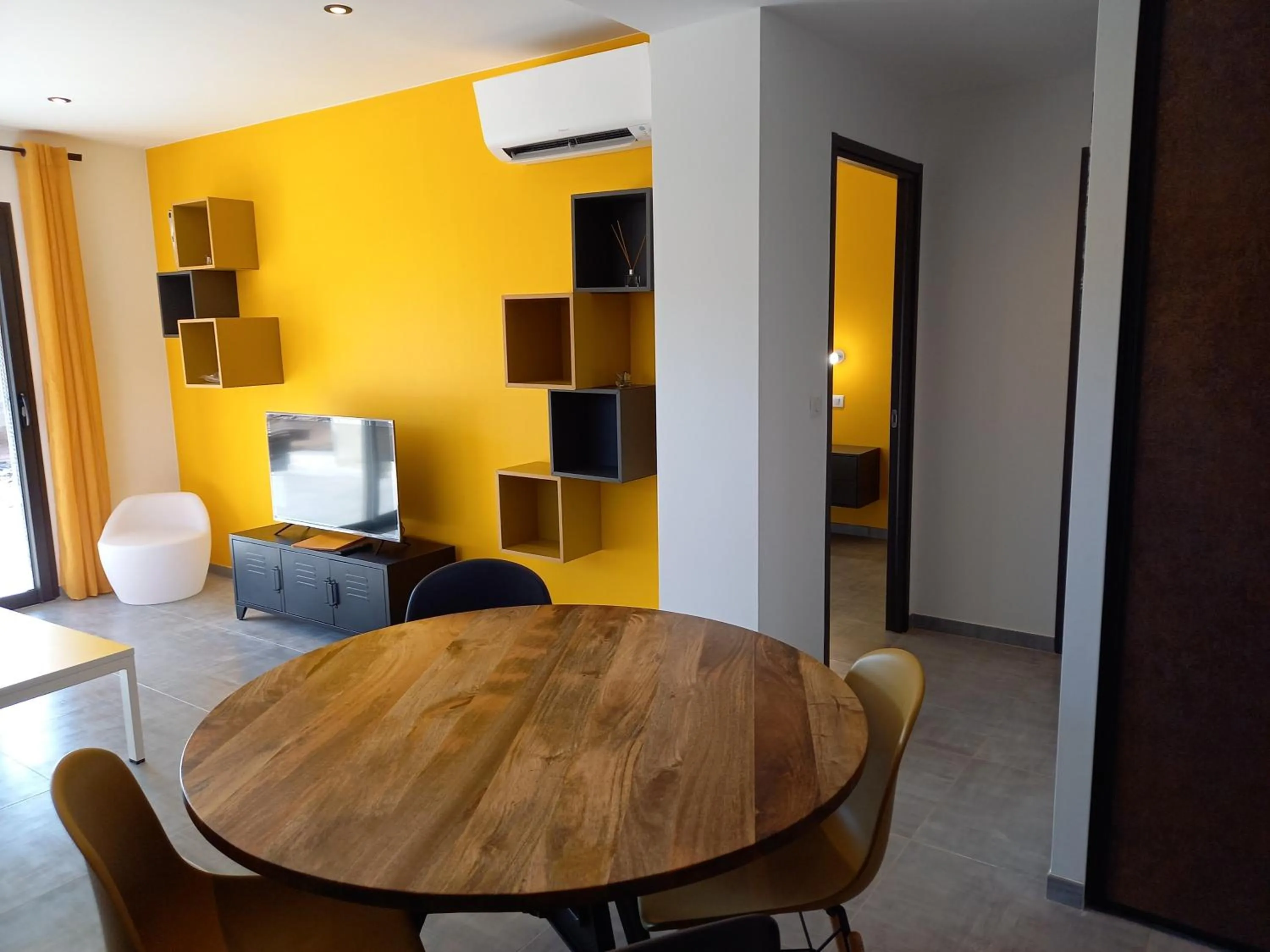 Dining area in Domaine de Pacciolello - Porticcio