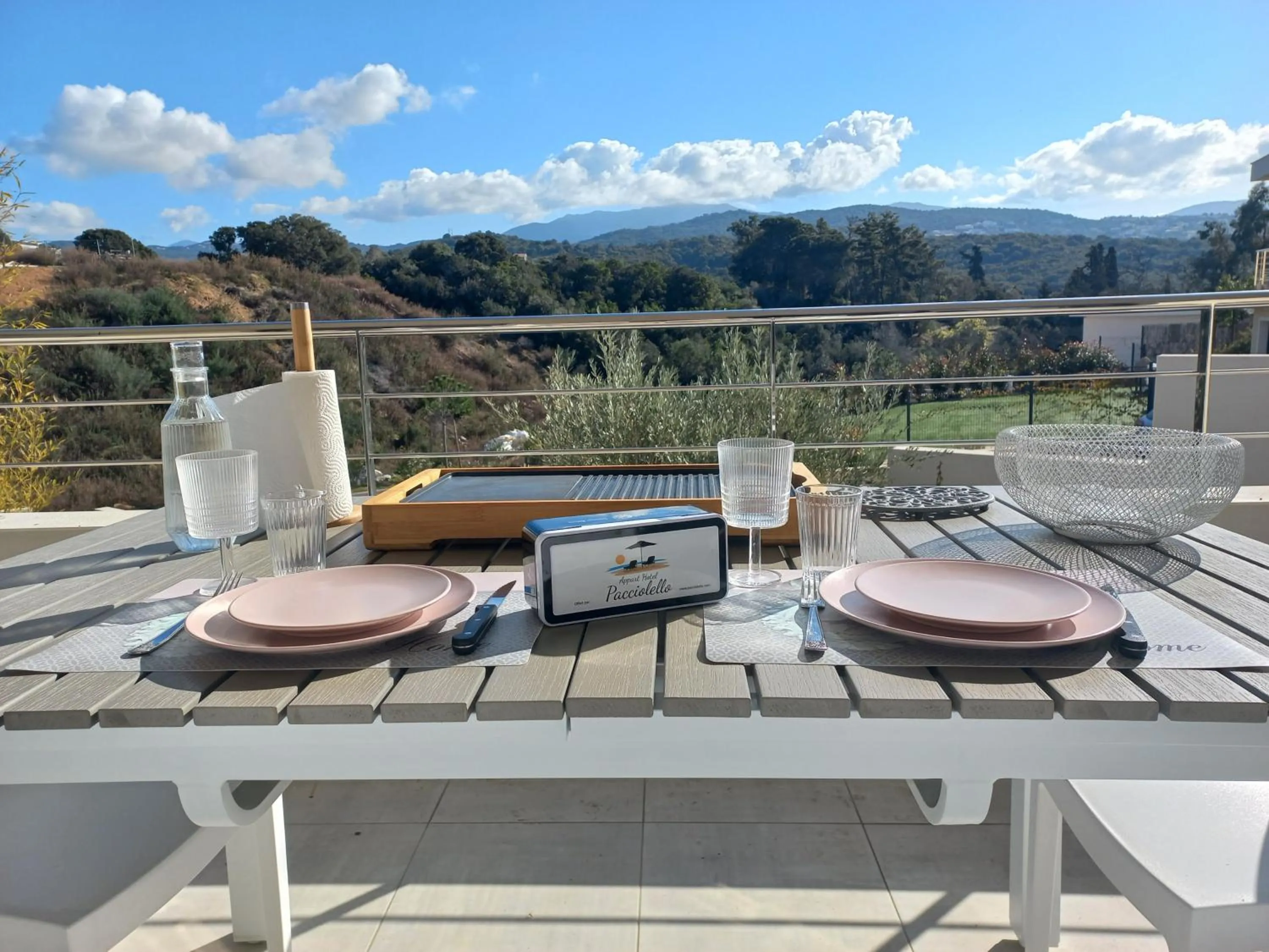 Mountain view in Domaine de Pacciolello - Porticcio
