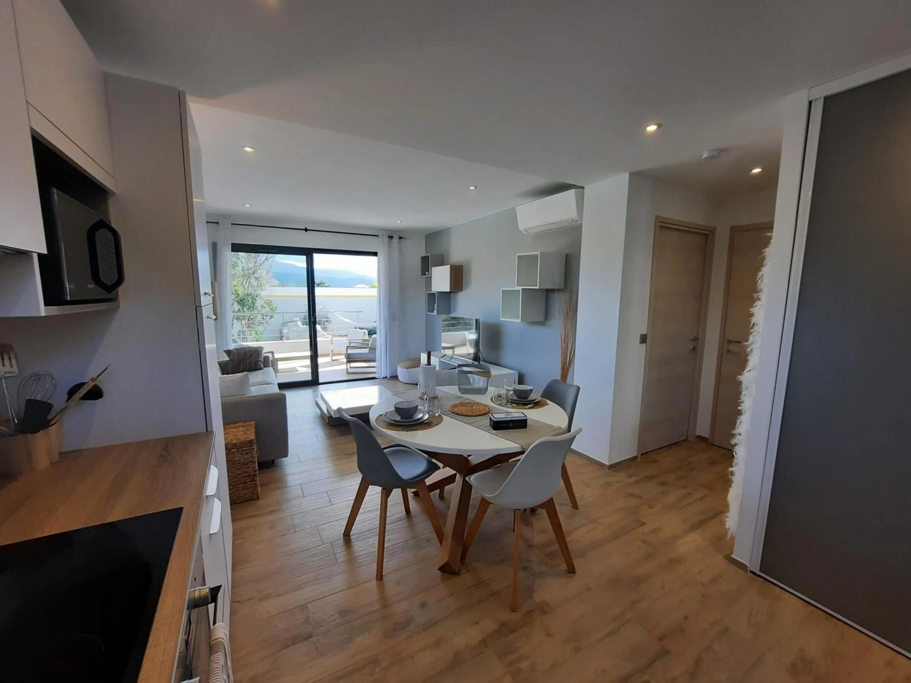 Dining area in Domaine de Pacciolello - Porticcio
