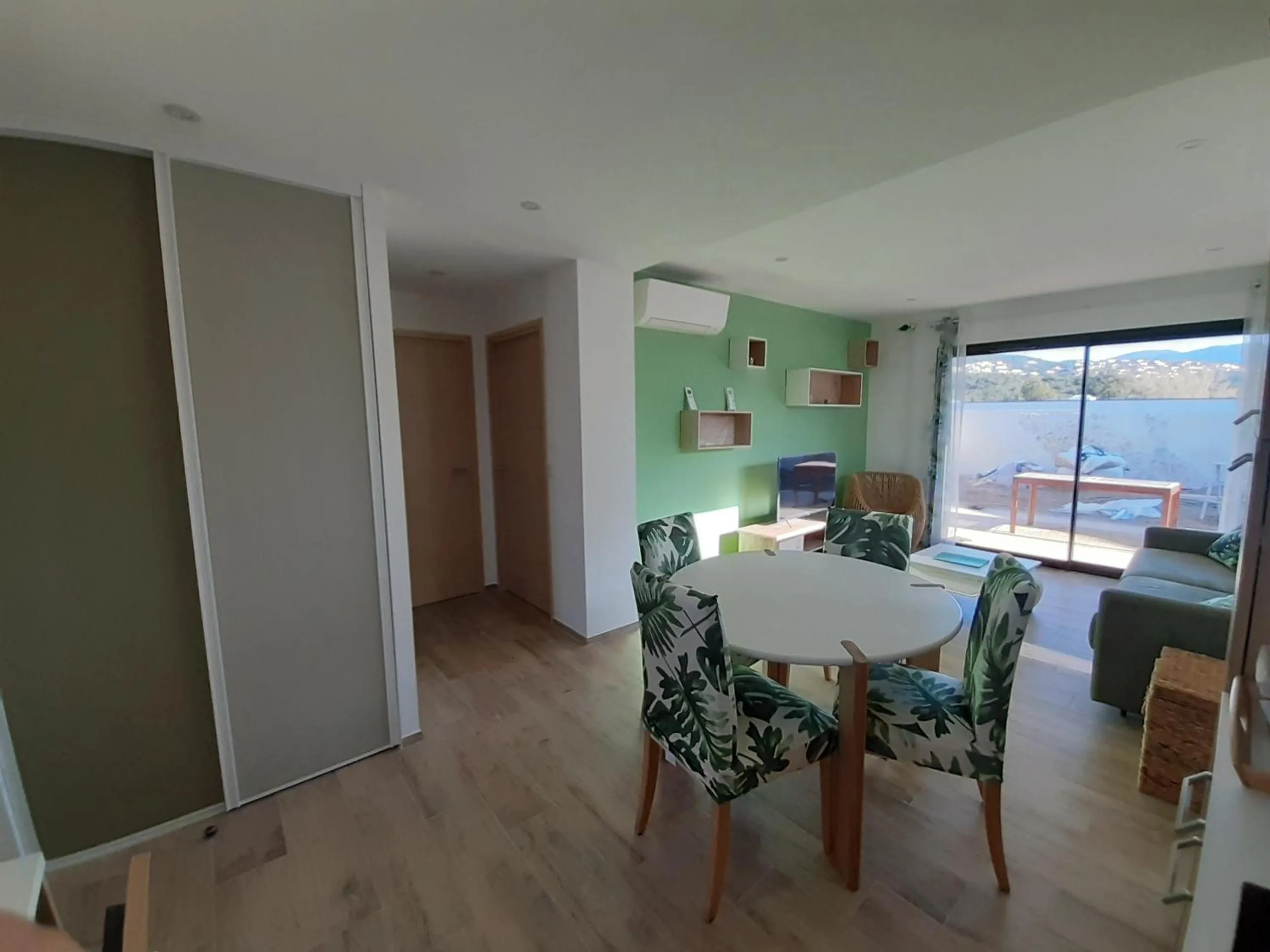 Dining area in Domaine de Pacciolello - Porticcio