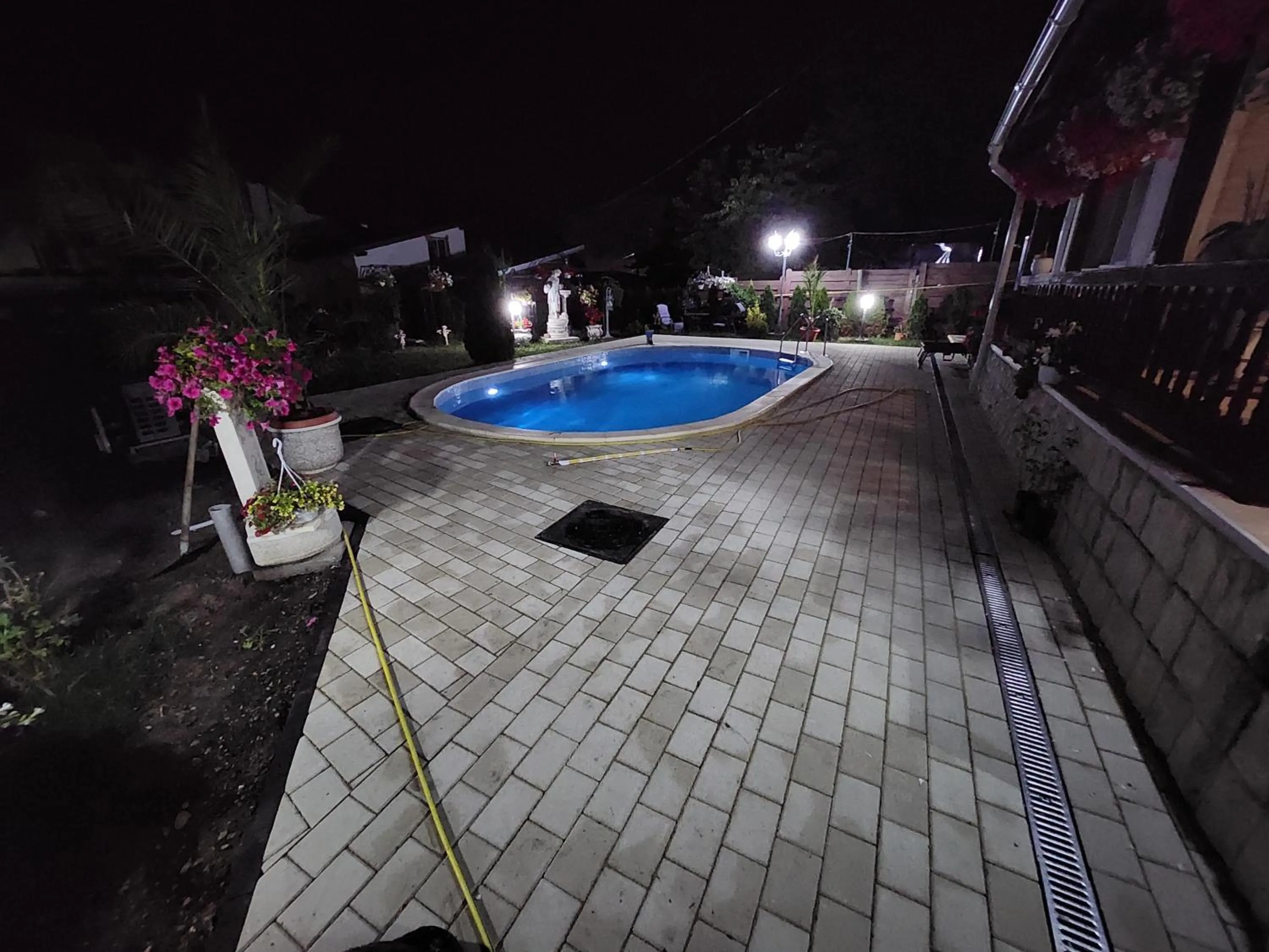 Shower in VAiAs Aparts