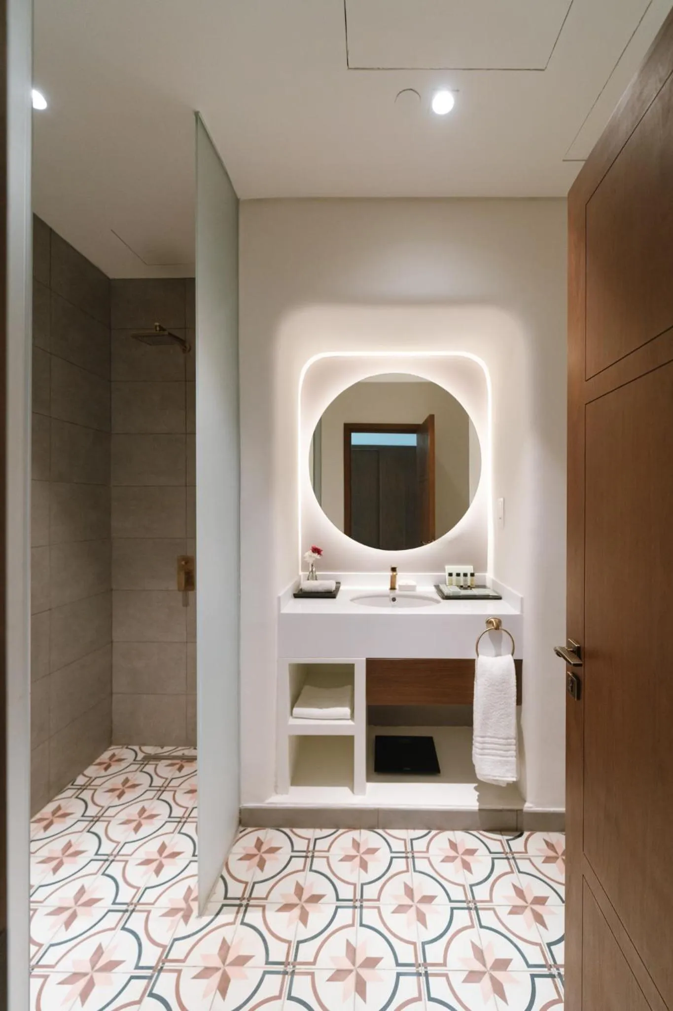 Toilet in Mina Hotel and Residences By The Torch
