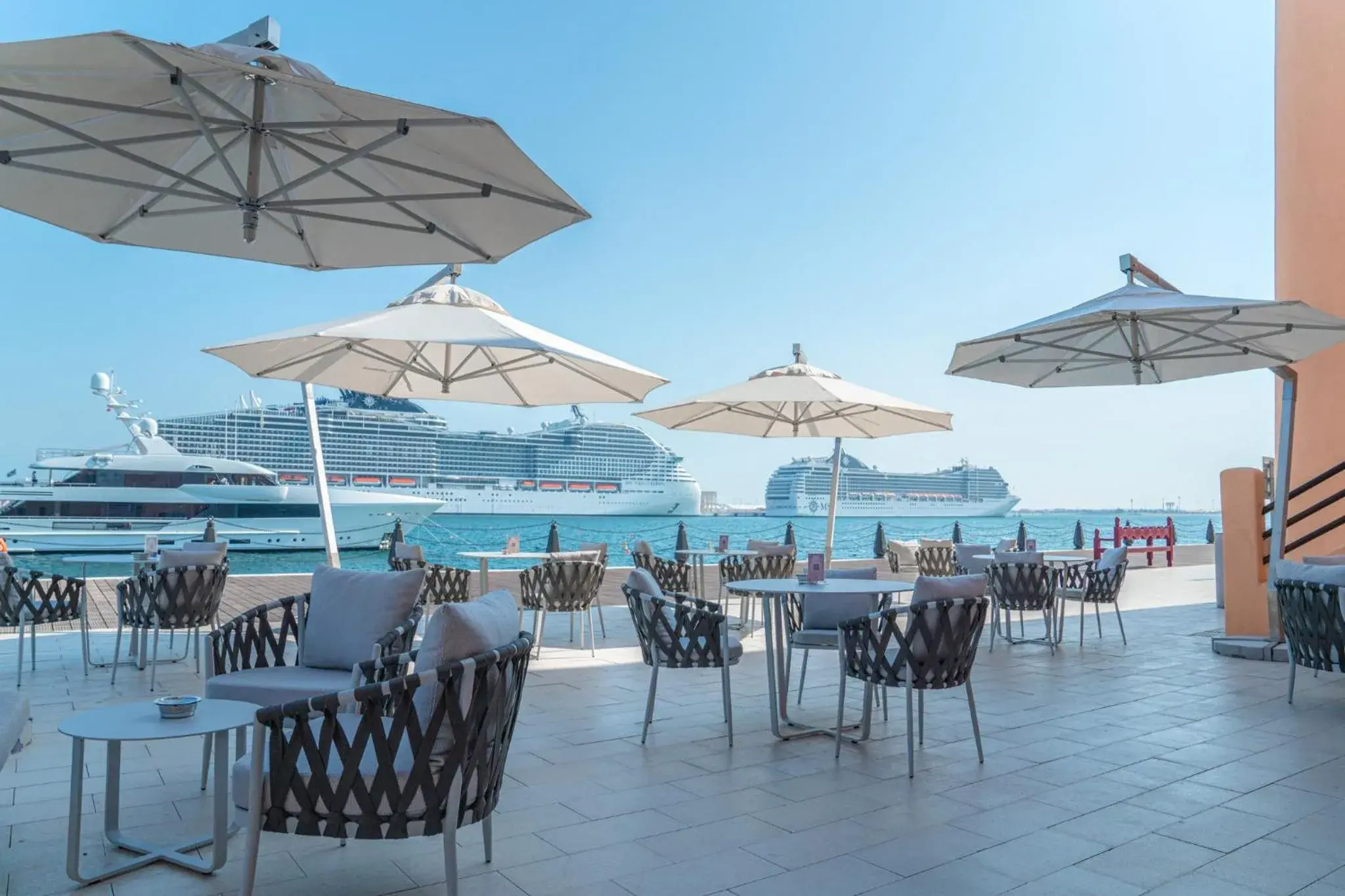 Restaurant/places to eat in Mina Hotel and Residences By The Torch Restaurant/places to eat in Mina Hotel and Residences By The Torch