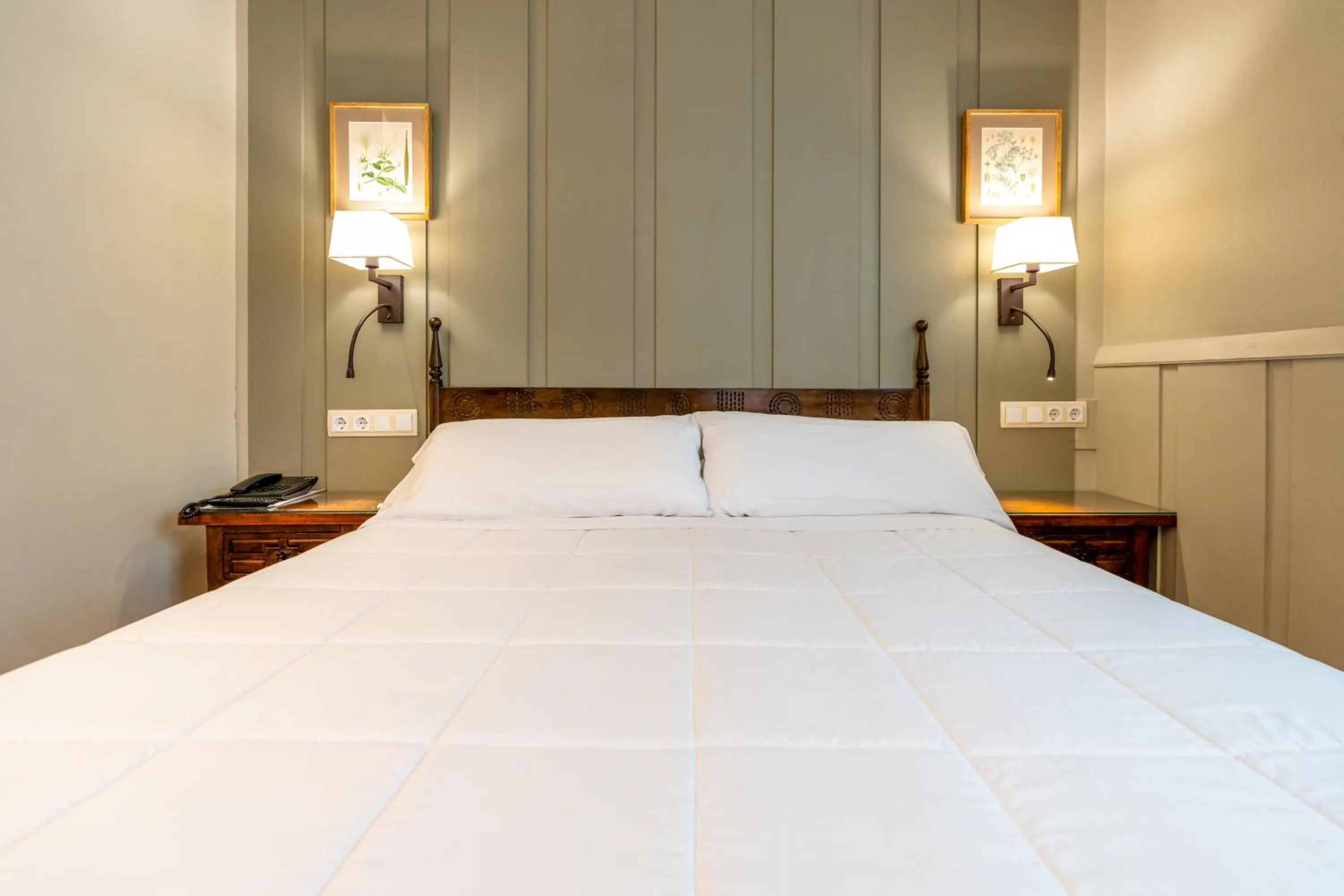 Bed in Hotel Alcazar Irun