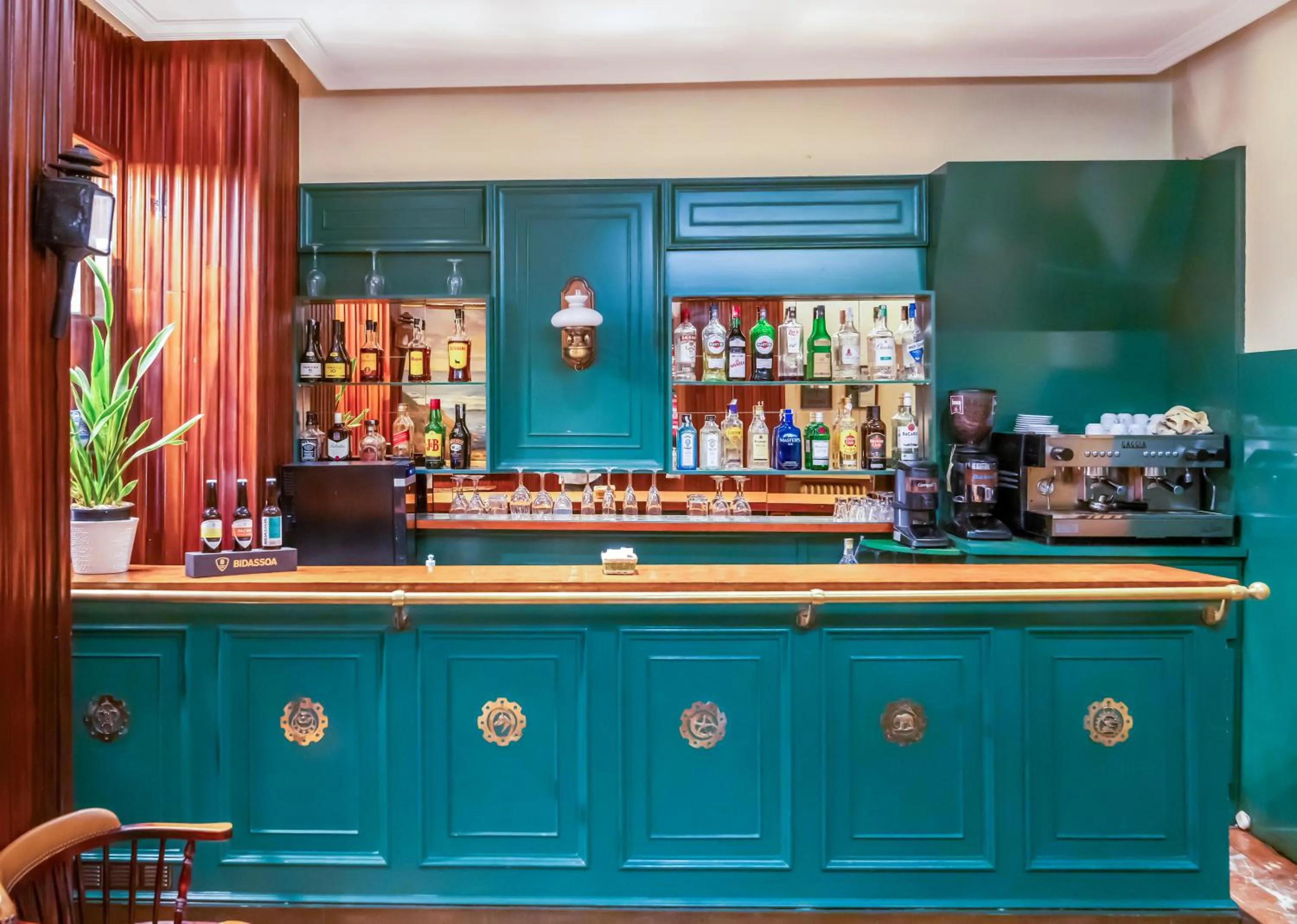 Lounge or bar in Hotel Alcazar Irun