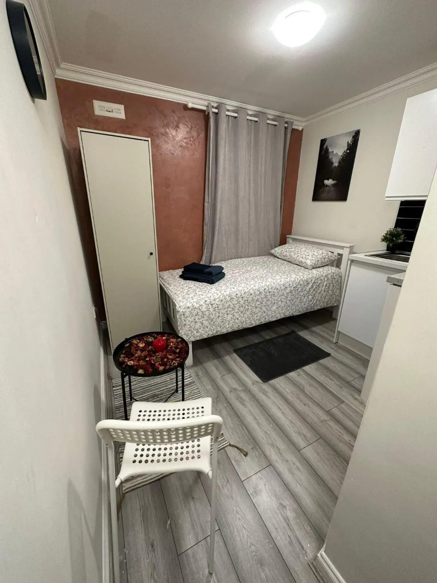 Studio - Sleeps 1 - Acton Park & Stn Close Studio - Sleeps 1 - Acton Park & Stn Close
