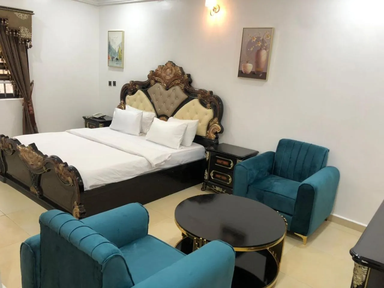 Bed in Kawruky Hotel Benin