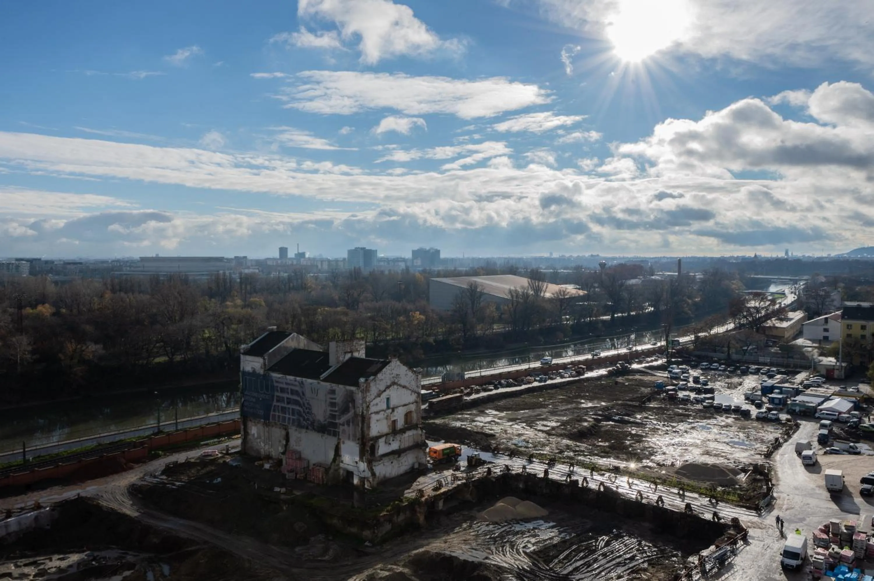 Neighbourhood in WaterFront City Apartments by FirstHost