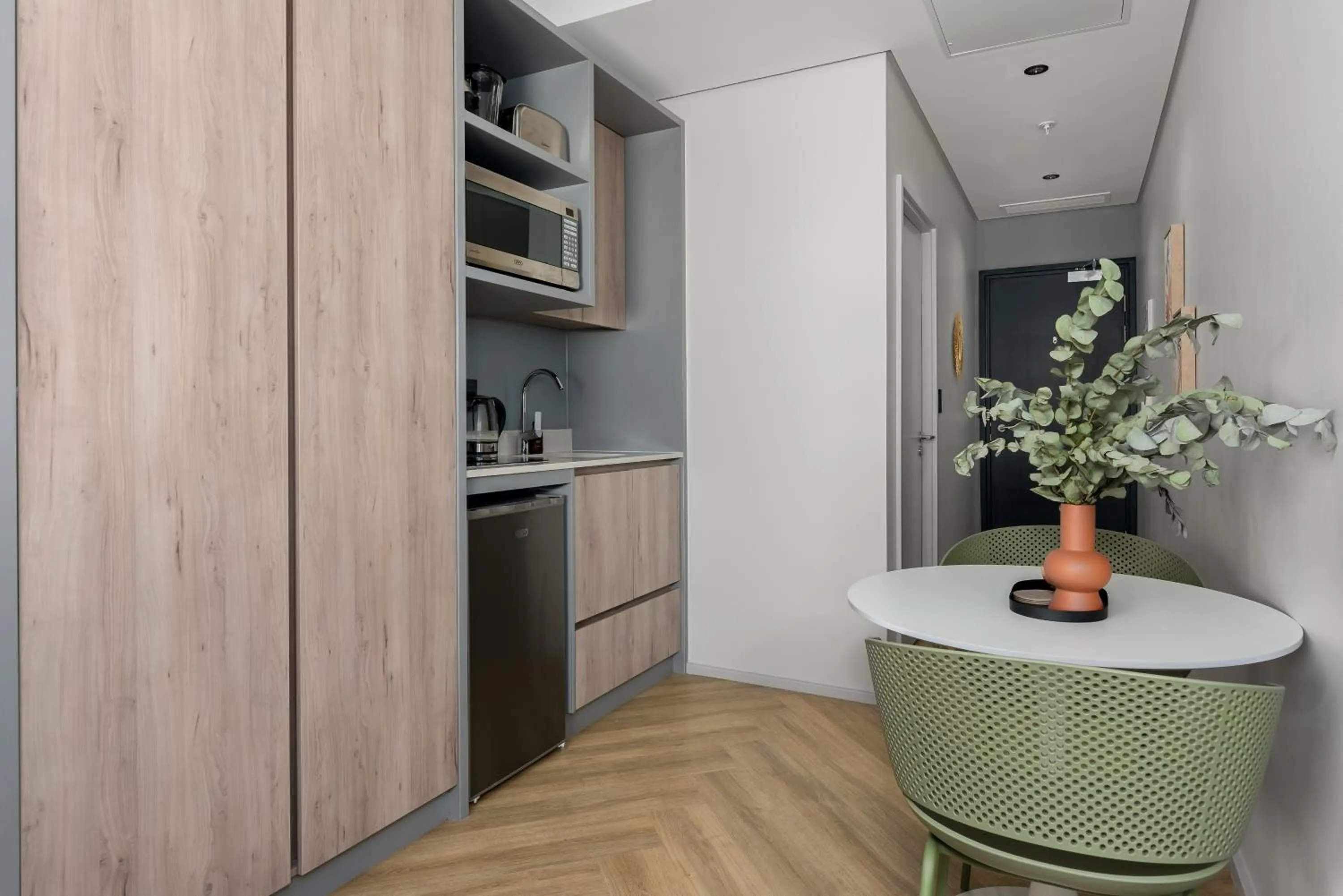 One Thibault Luxury Apartments