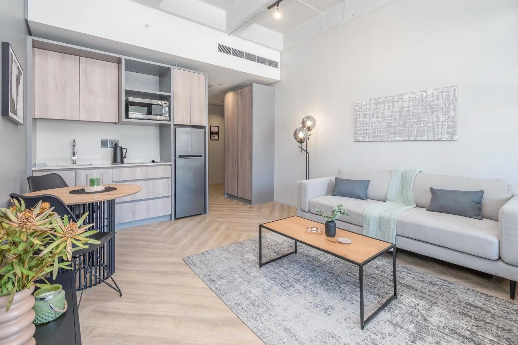 One Thibault Luxury Apartments