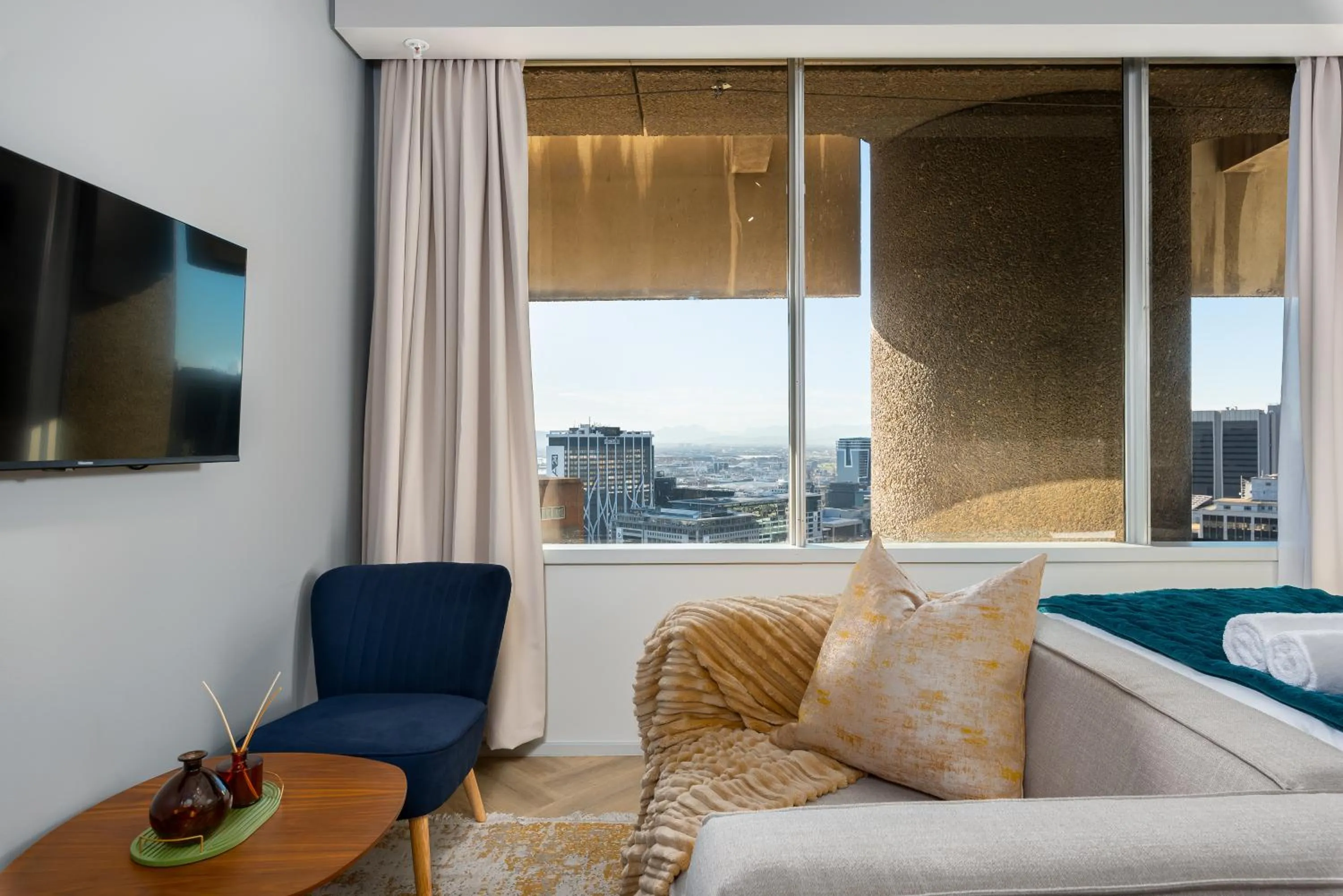 One Thibault Luxury Apartments