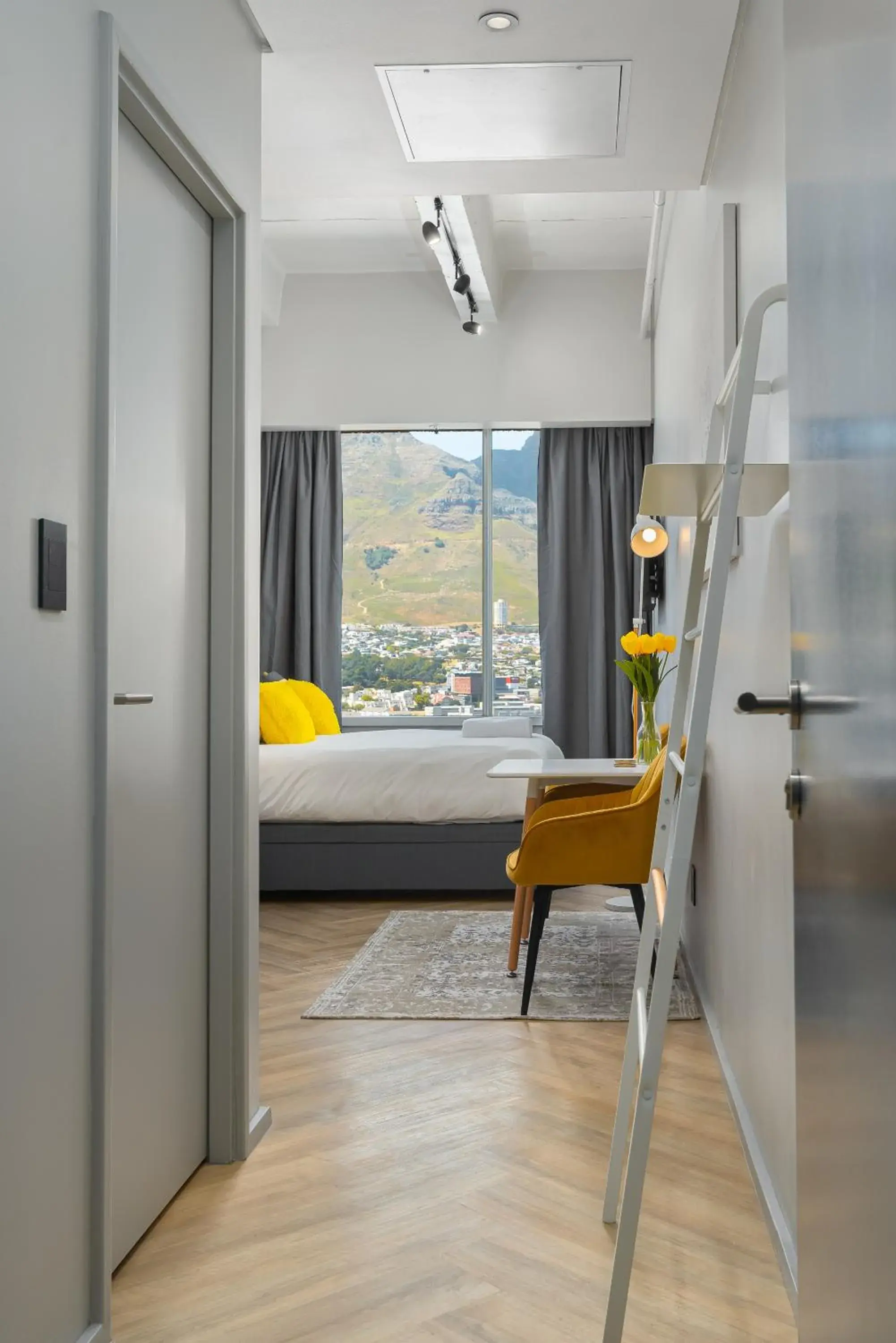 Bed in One Thibault Luxury Apartments Bed in One Thibault Luxury Apartments