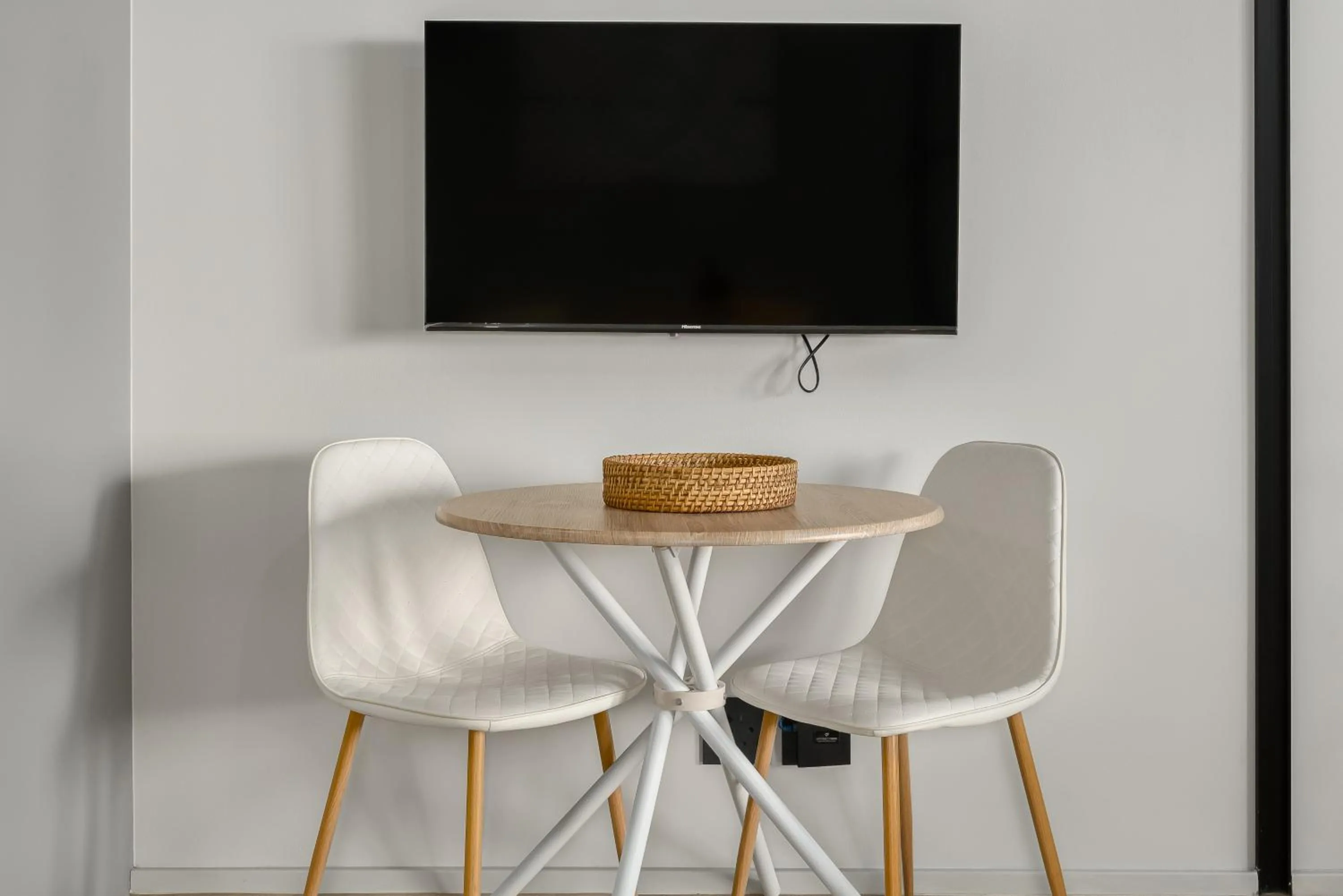 One Thibault Luxury Apartments