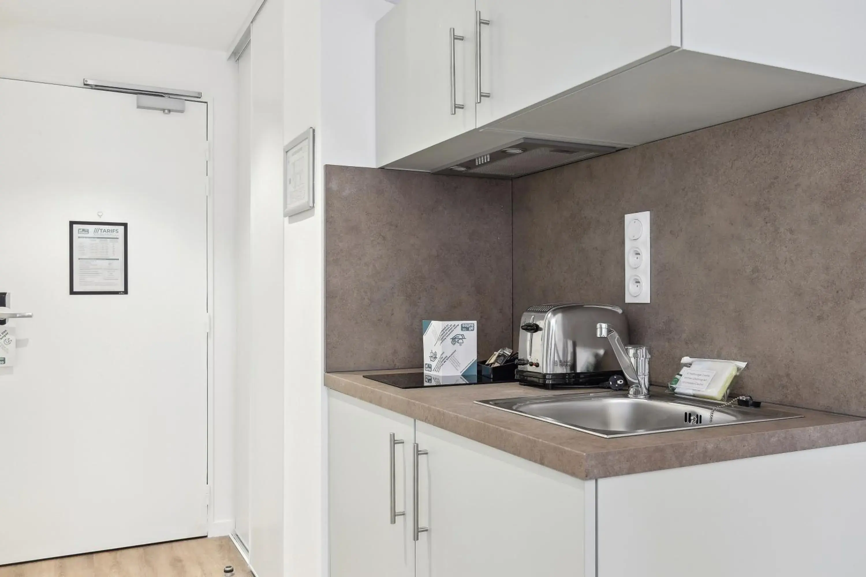 Superior Studio (Double Bed) in All Suites Appart Hôtel - Noisy-le-Grand Superior Studio (Double Bed) in All Suites Appart Hôtel - Noisy-le-Grand