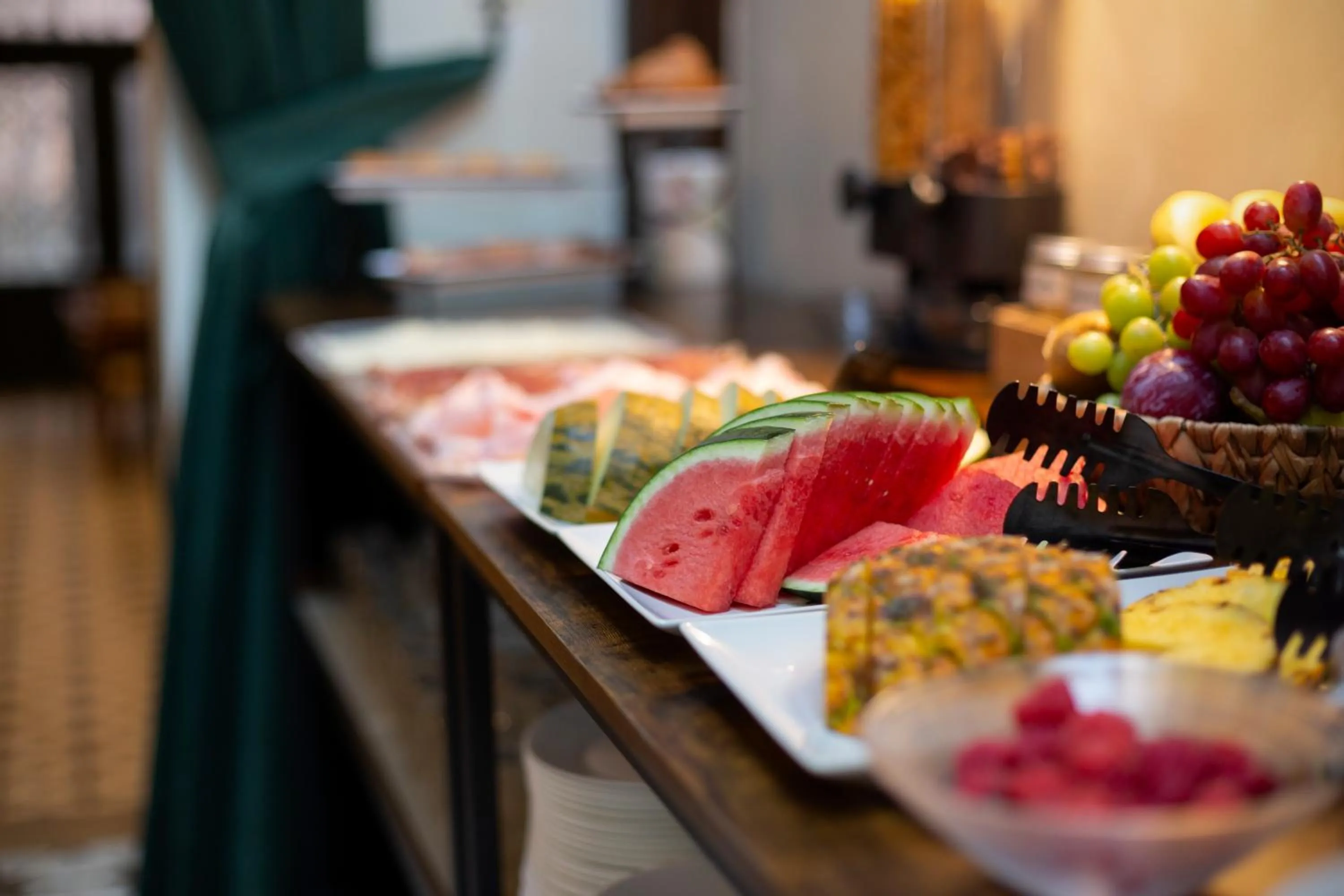 Buffet breakfast in Hospedium Hotel La Farm