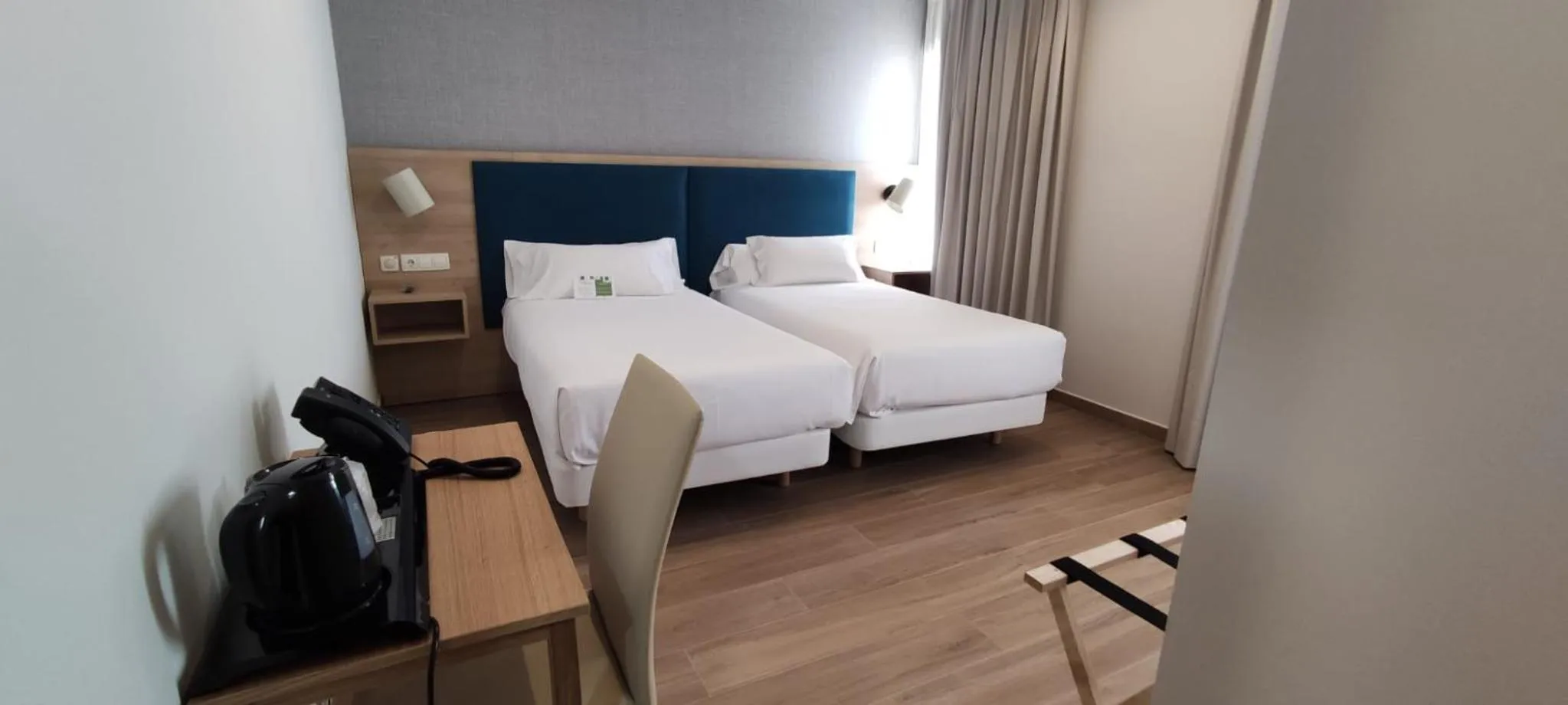 Photo of the whole room, Bed in Hotel Parking Miradoiro de Belvís