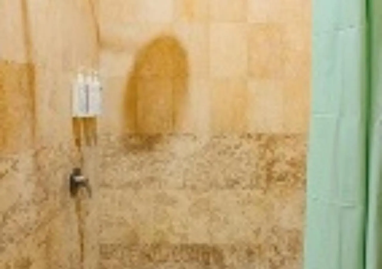 Shower in Marine Bay Sanur