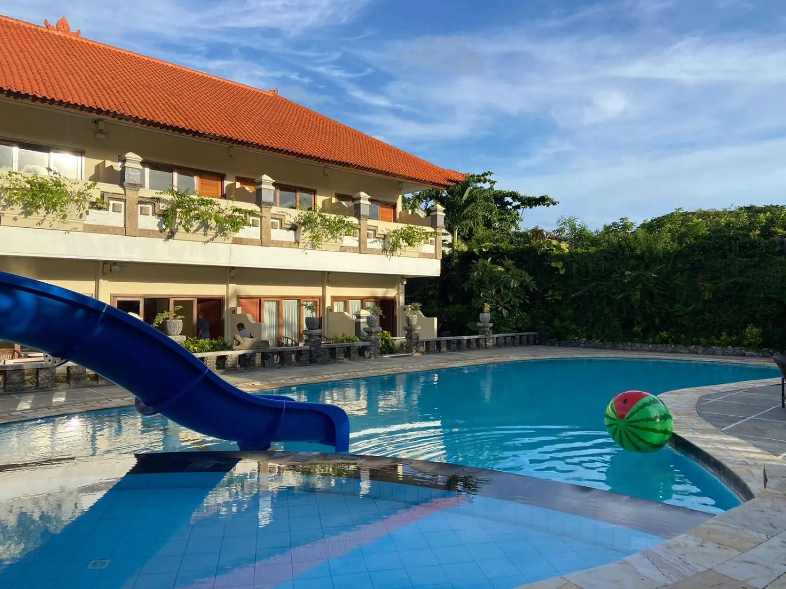 Swimming pool in Marine Bay Sanur
