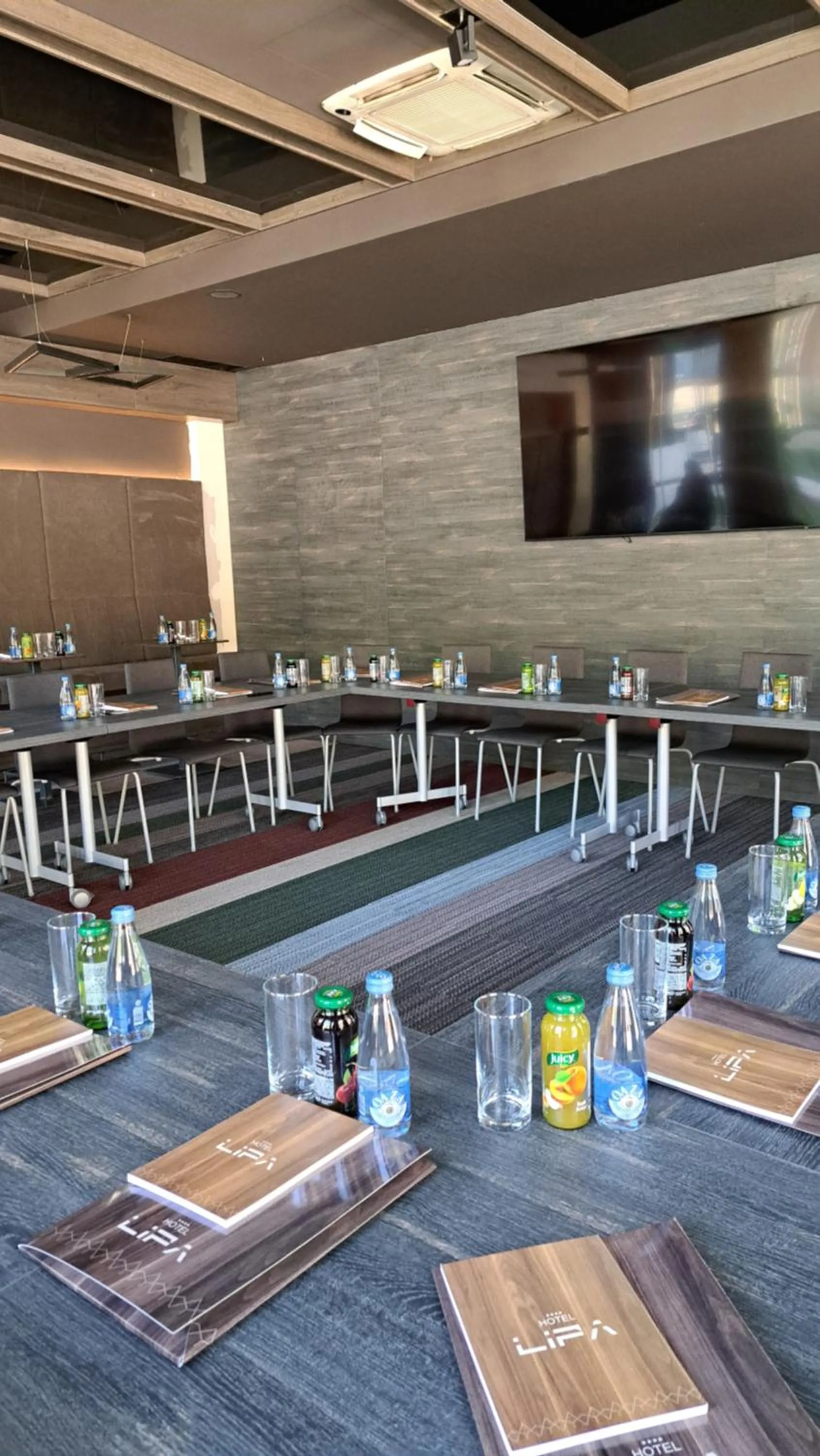 Property building in Lipa Hotel