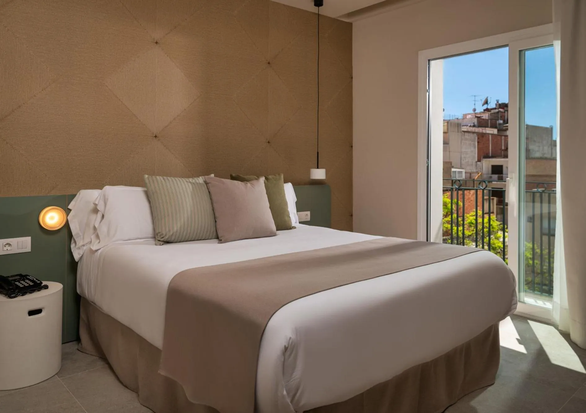 Bed in AQUA Hotel Bertran Park