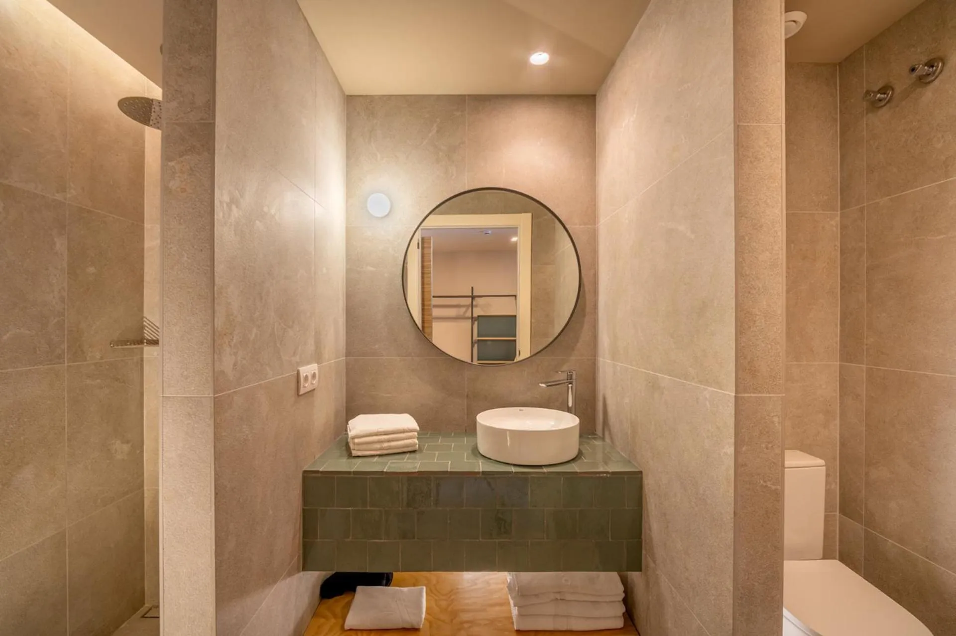 Toilet in AQUA Hotel Bertran Park