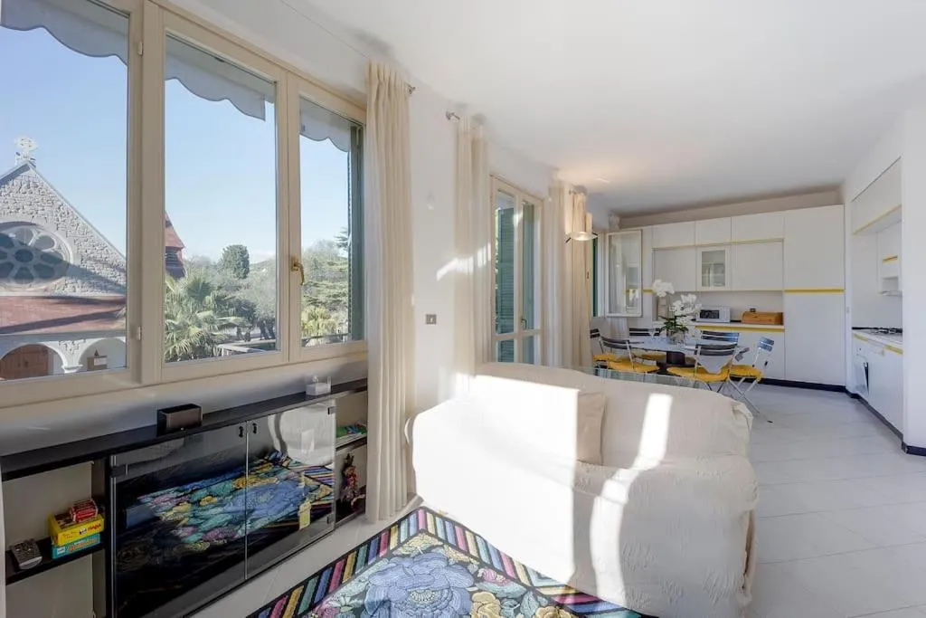 Victoria Hall Bordighera - 2 bedroom apartment - Parking