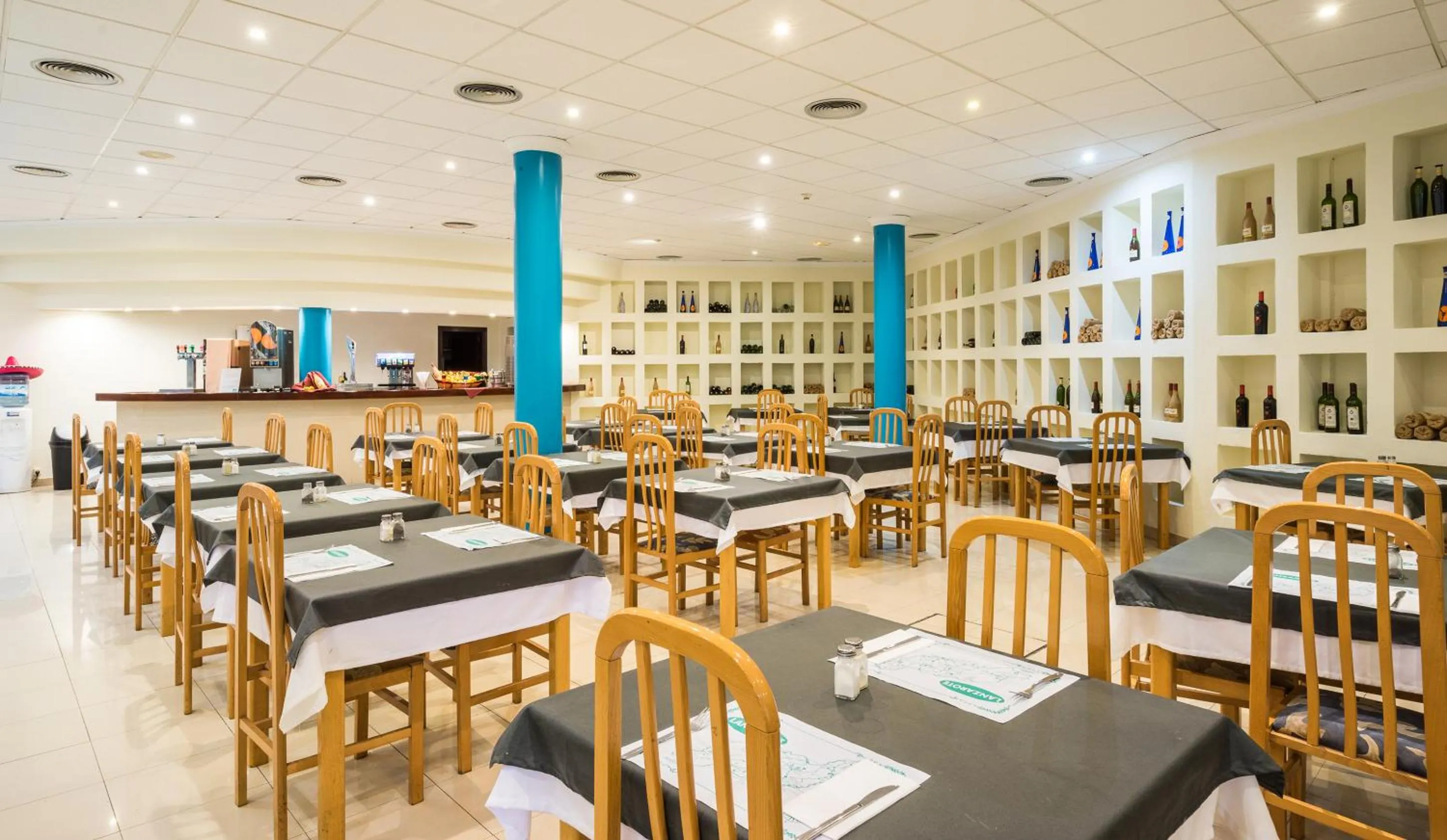 Restaurant/places to eat in BLUESEA Costa Teguise Gardens