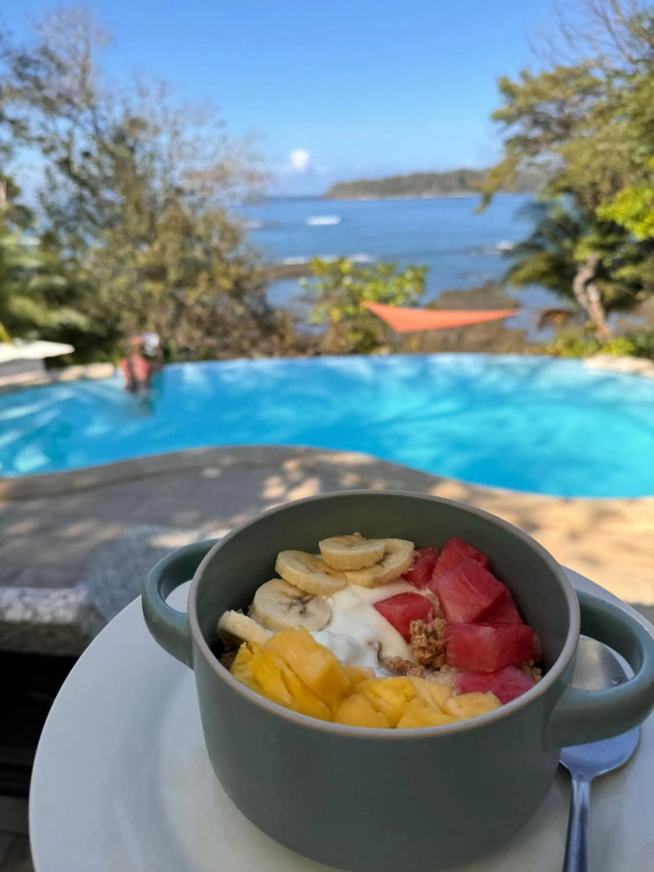 Restaurant/places to eat in Nativo