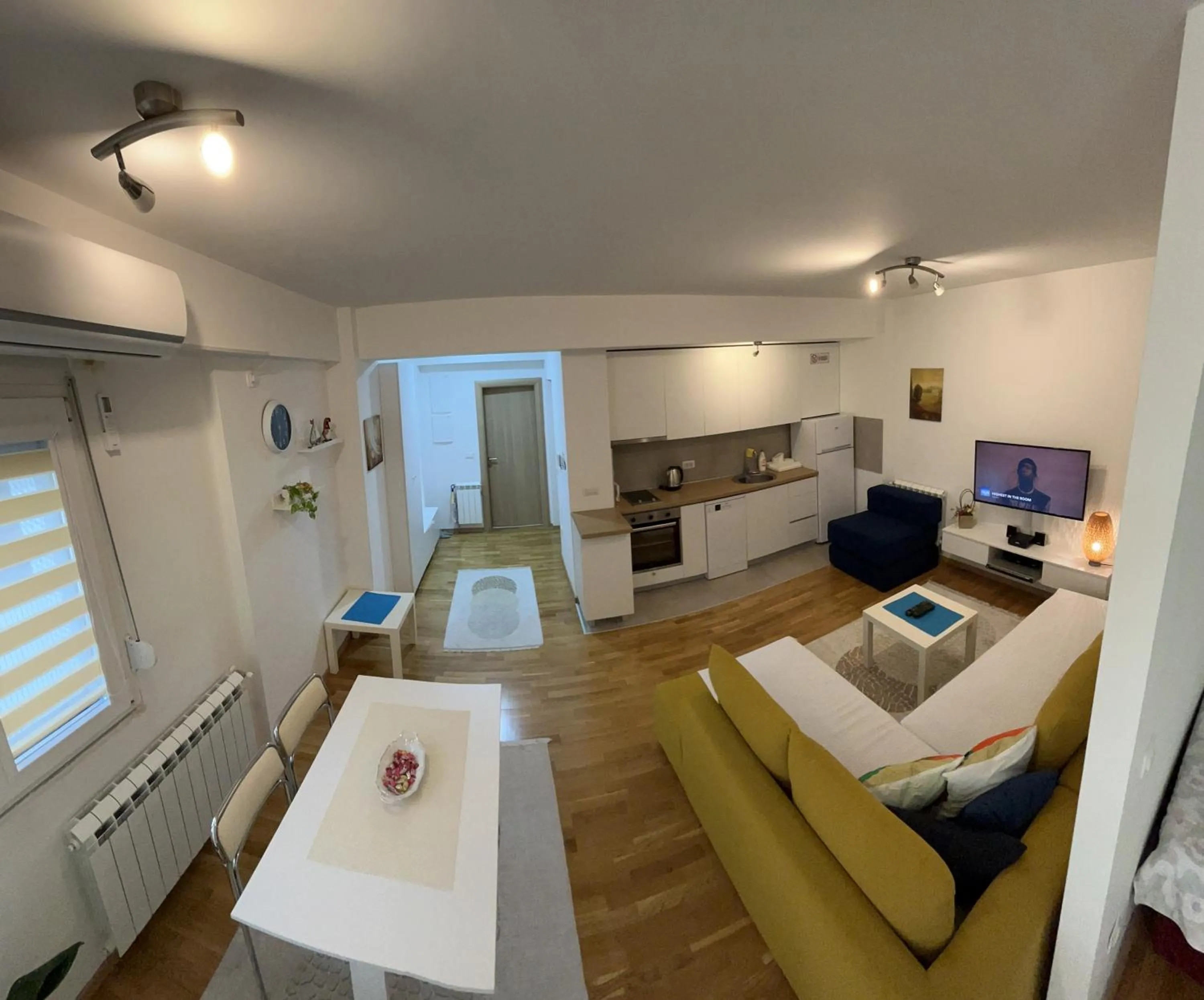 Living room in Modern Rajcikk Apartment nearby downtown & Vardar river