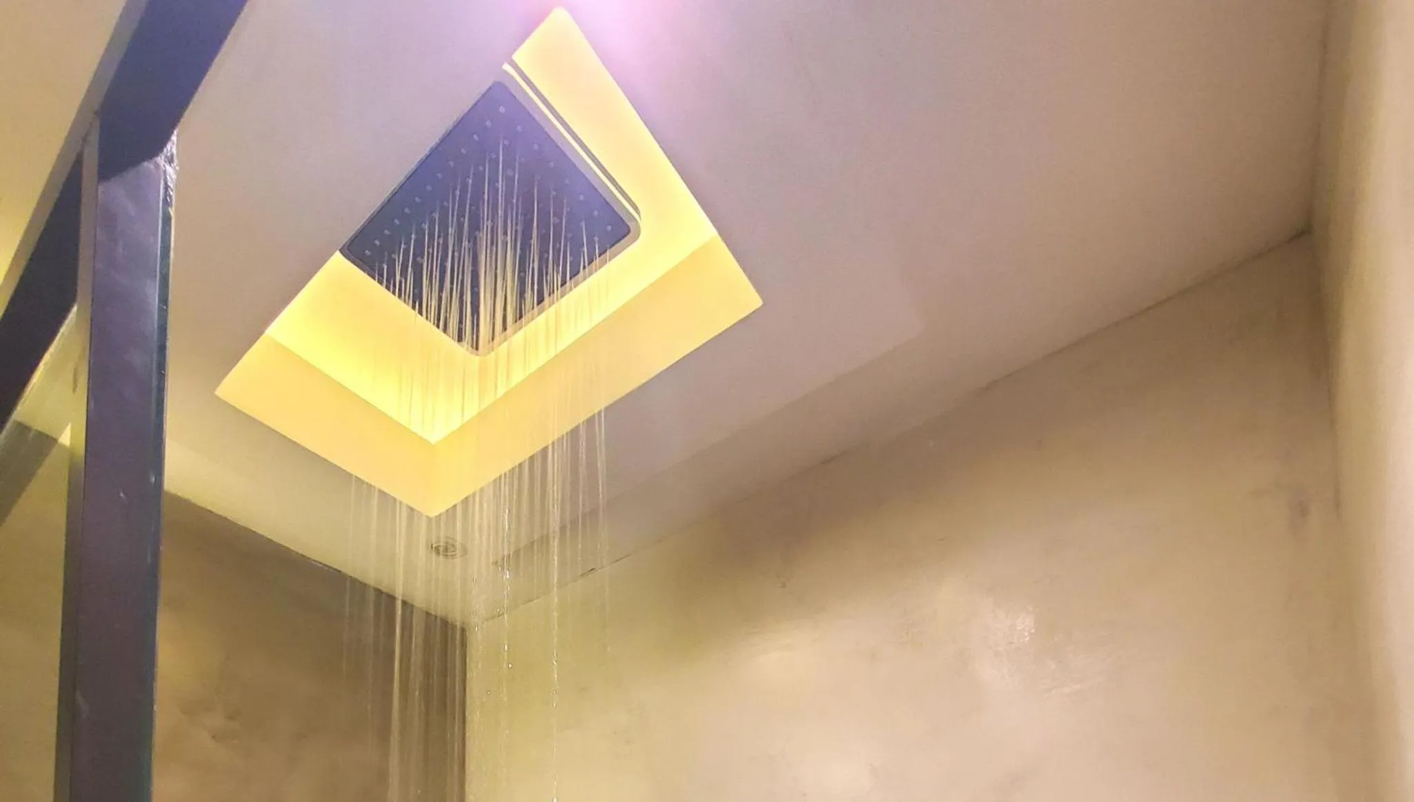 Bathroom in Hotel Inti Quito