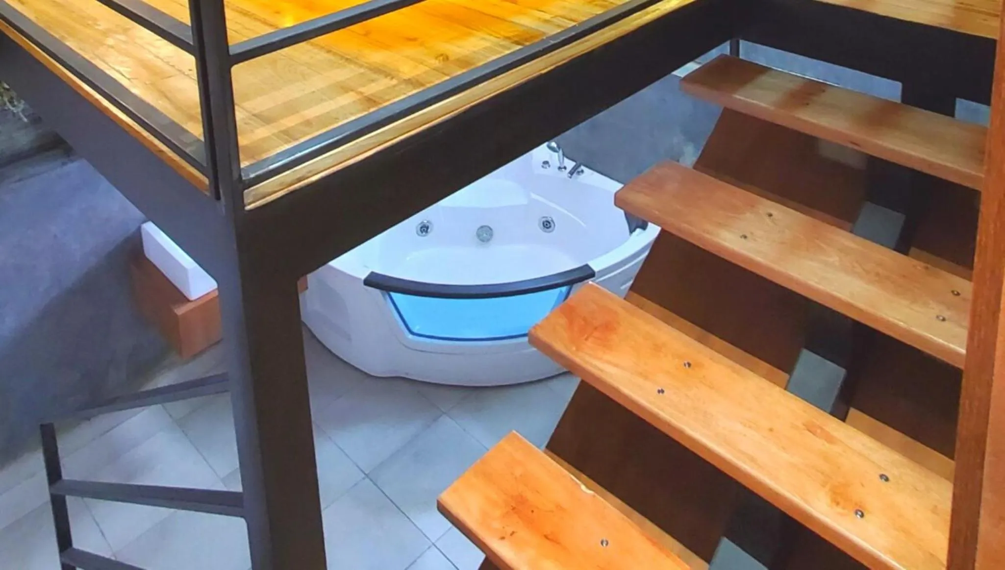 Hot Tub in Hotel Inti Quito