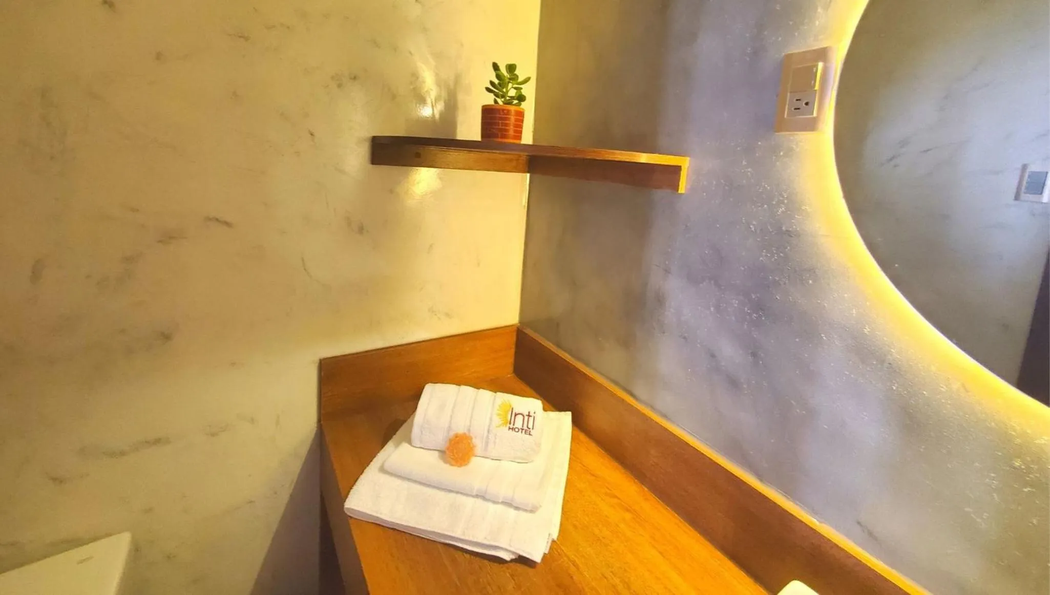 Bathroom in Hotel Inti Quito