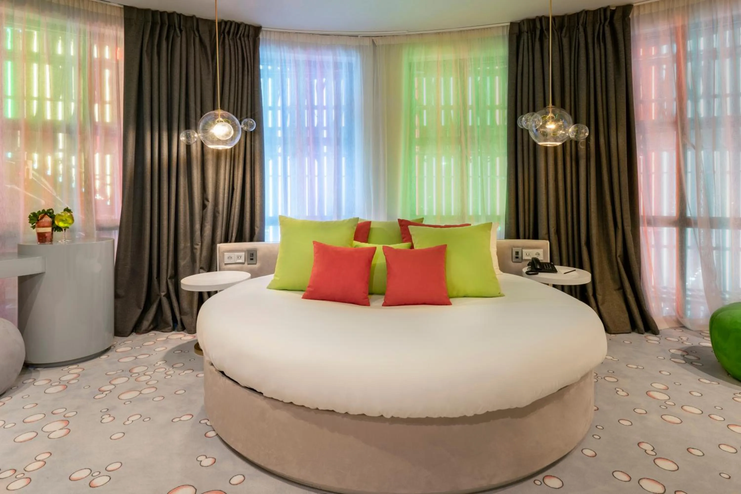 Photo of the whole room, Bed in Vincci Capitol