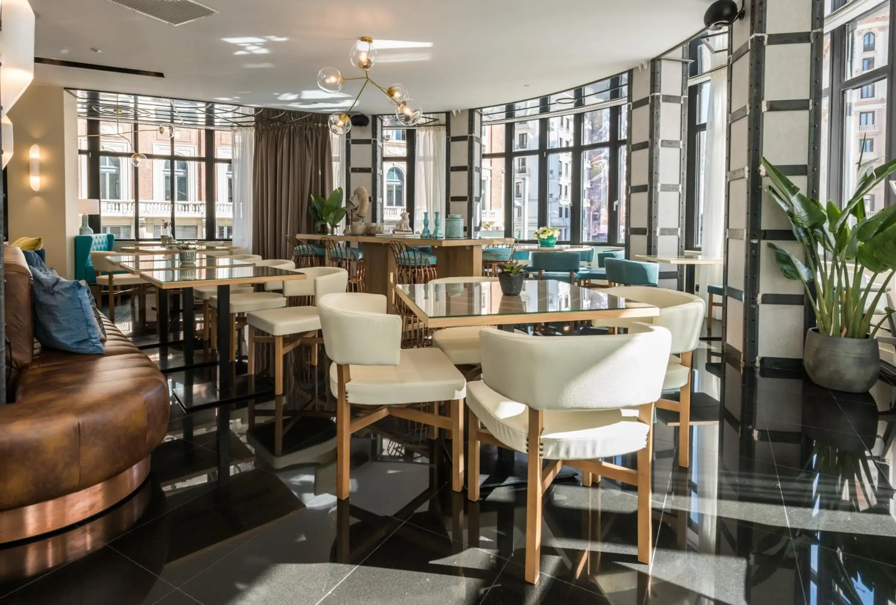 Restaurant/places to eat in Vincci Capitol Restaurant/places to eat in Vincci Capitol