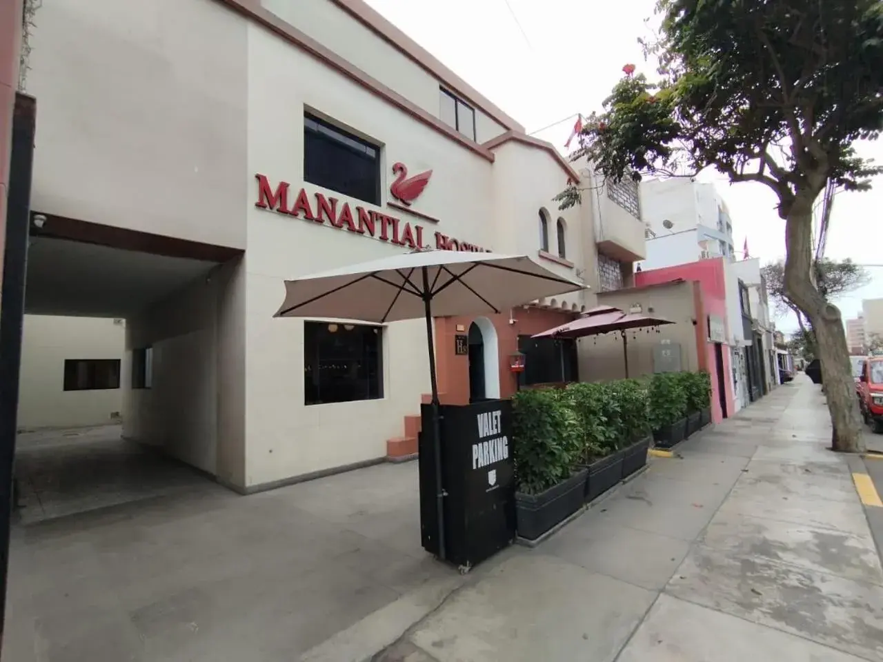 Property building in Manantial Hostal No.004 Property building in Manantial Hostal No.004