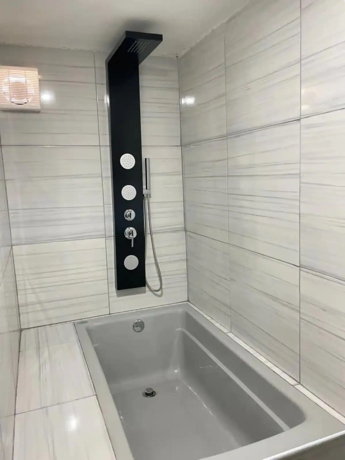 Shower in Manantial Hostal No.004