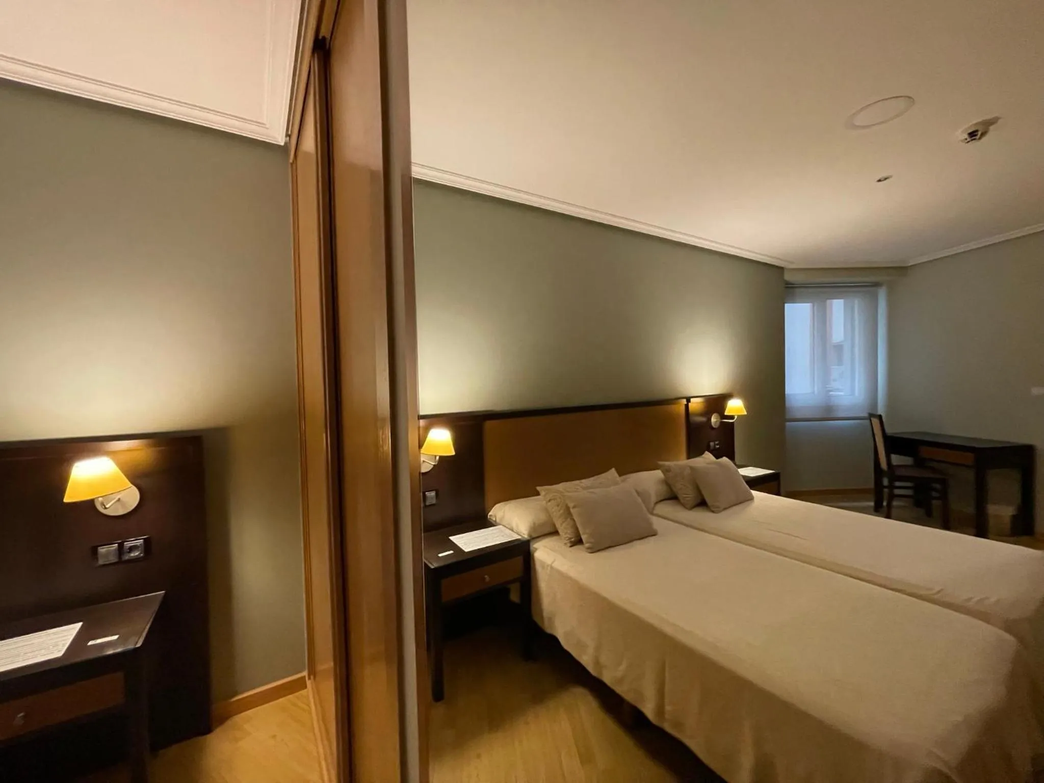 Bed in Aparthotel Arenteiro