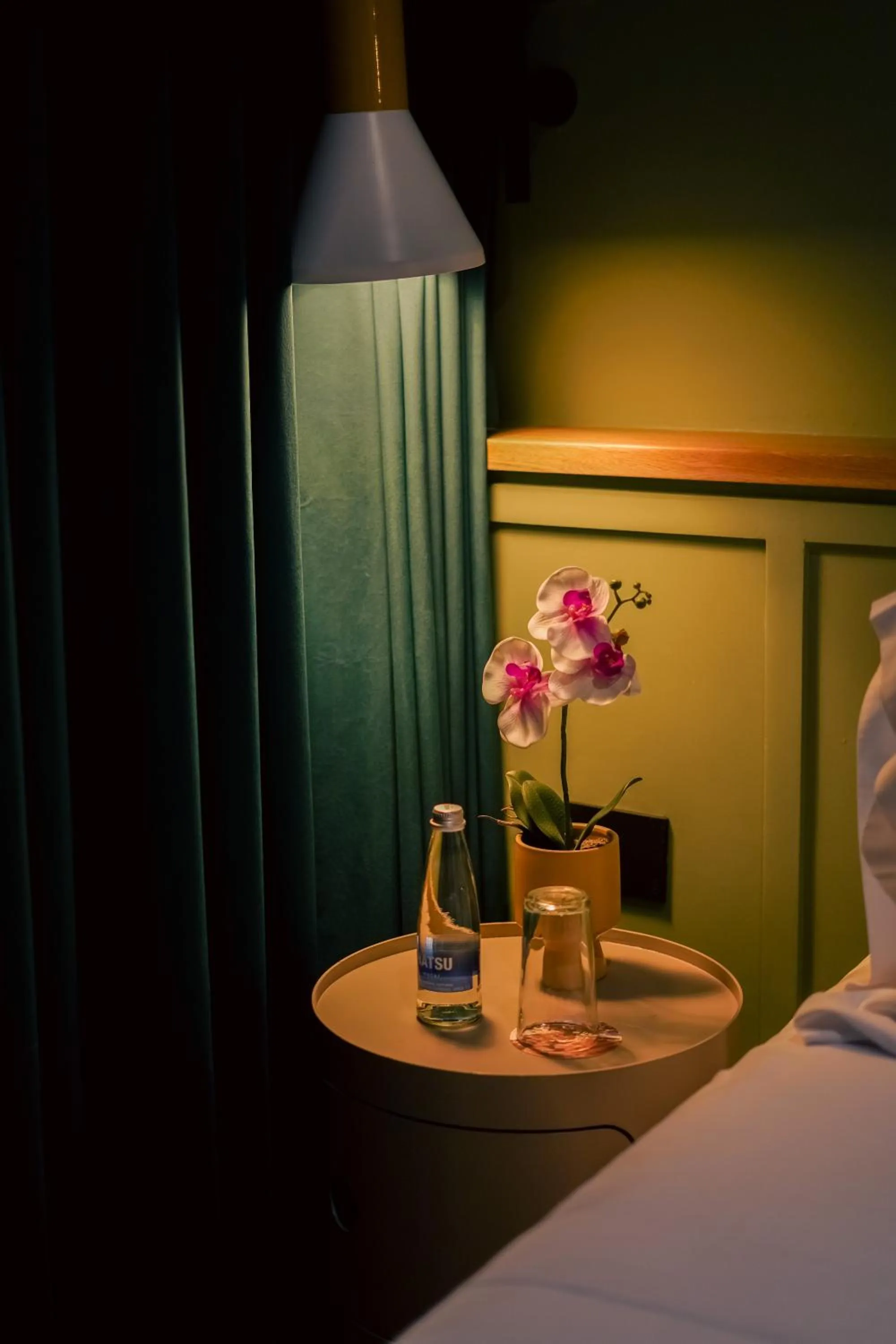 Photo of the whole room, Bed in The Somos Bold Hotel