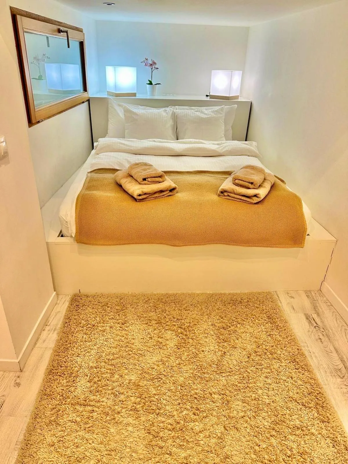 Bed in Hotel-Apartment Modern Studio