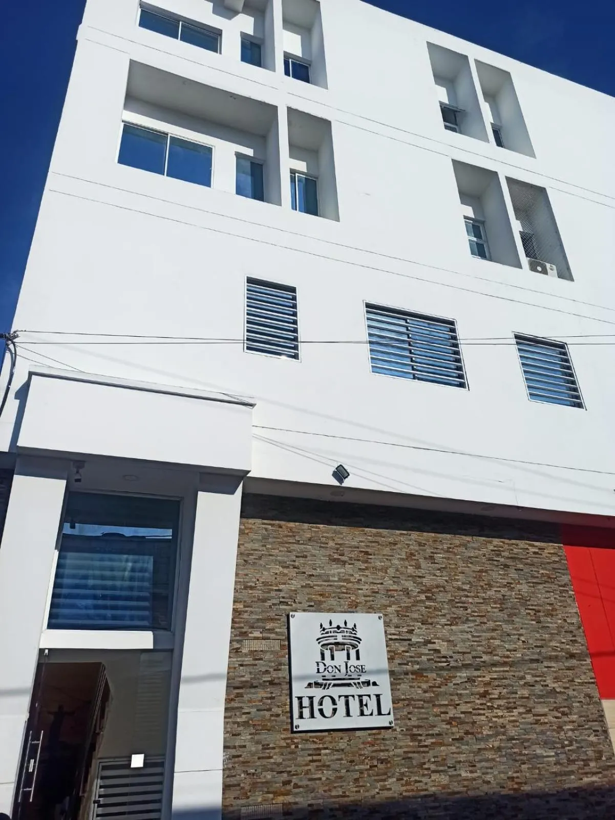 Property building in Hotel Don Jose