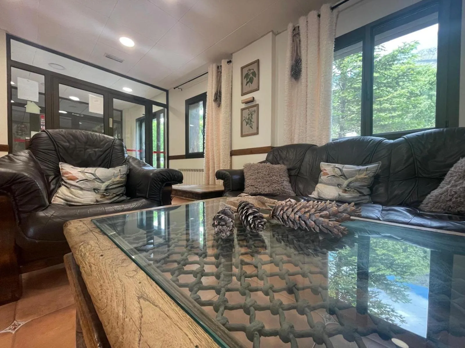 Lobby or reception in Hotel Romànic