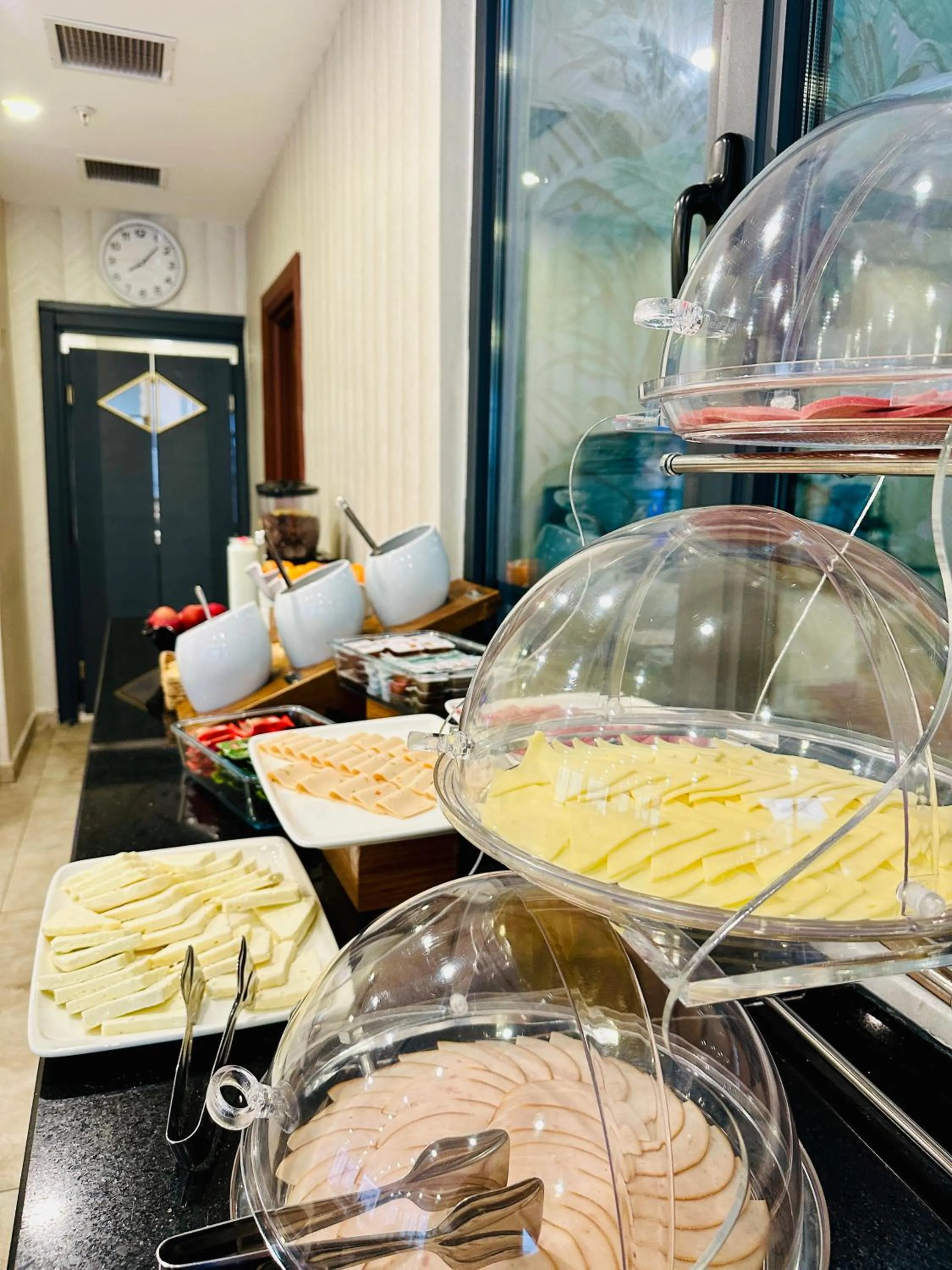 Food and drinks in Istanbul Midpoint Hotel