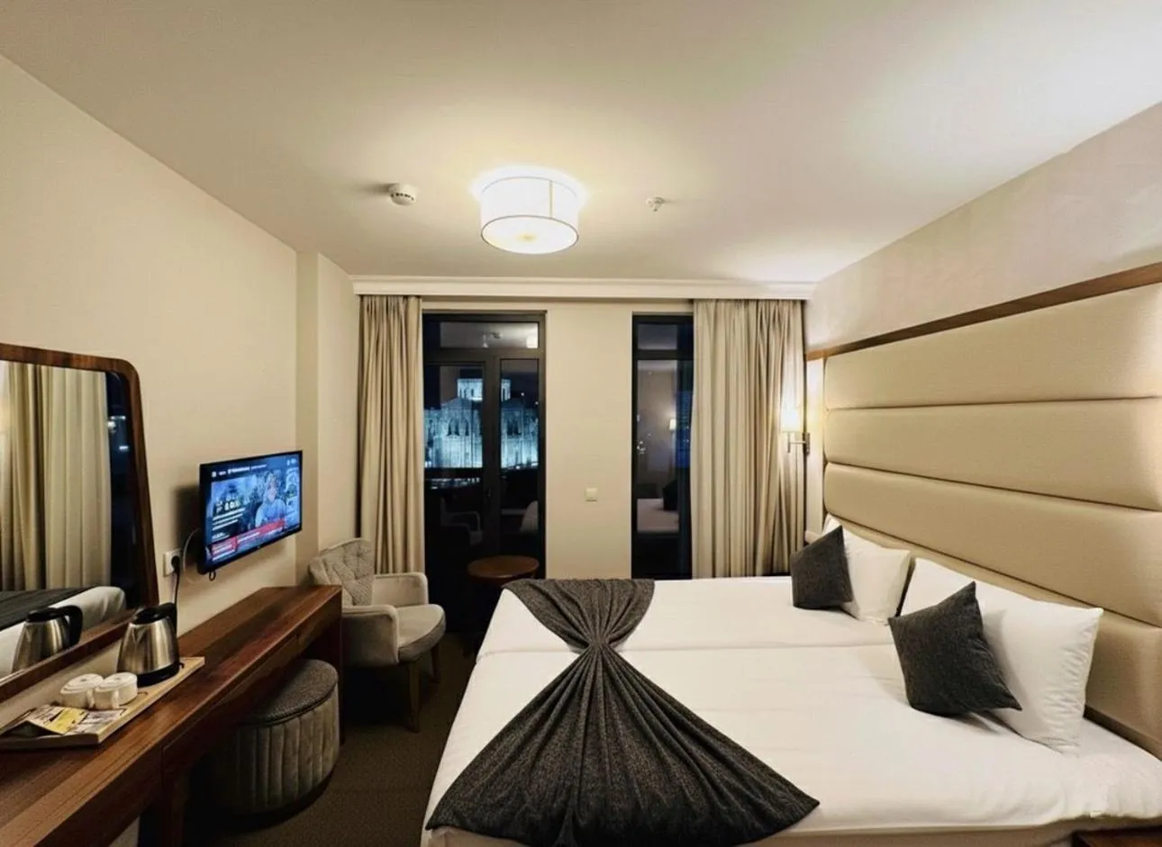 Bedroom, Bed in Istanbul Midpoint Hotel