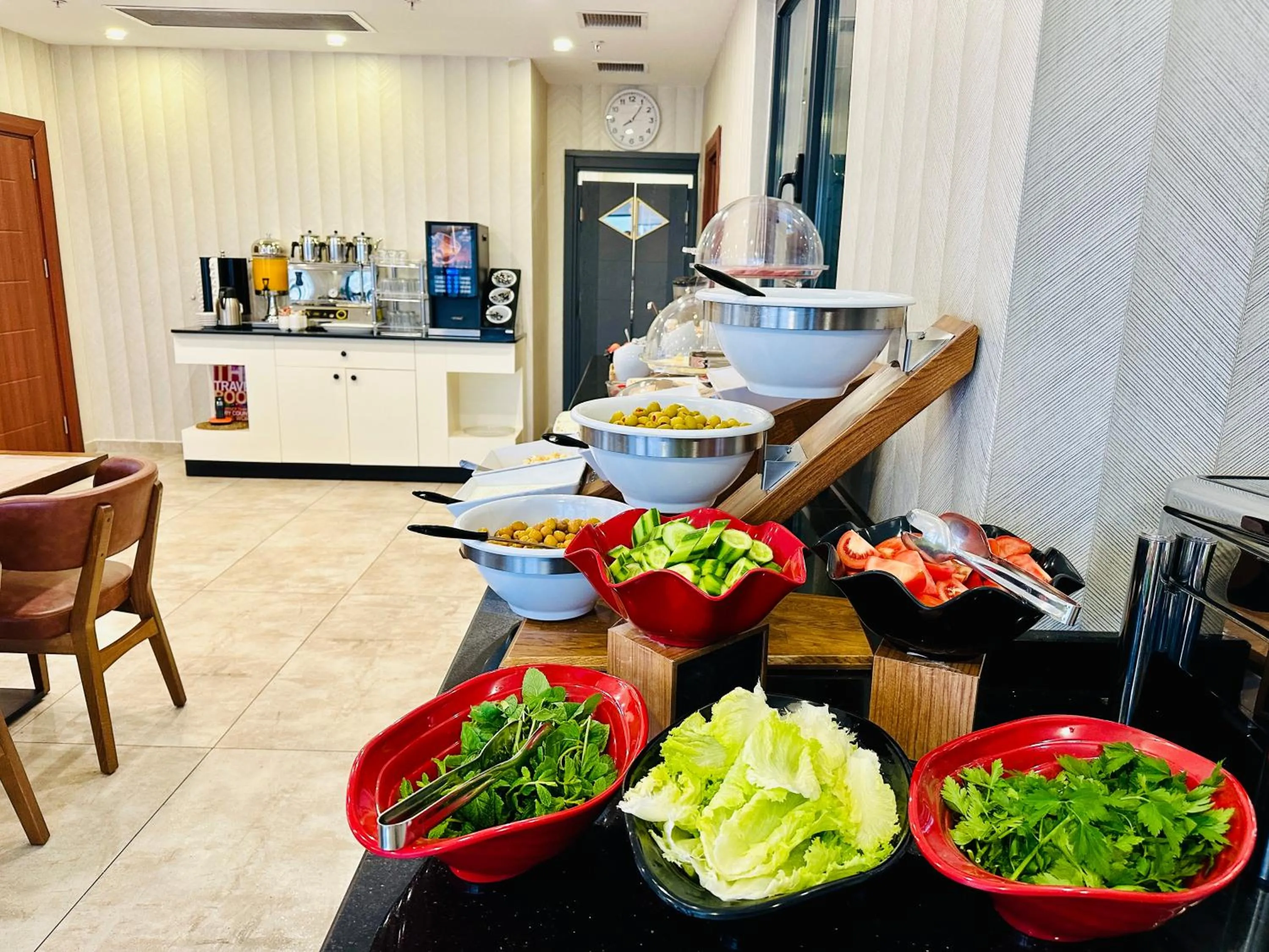 Food and drinks in Istanbul Midpoint Hotel