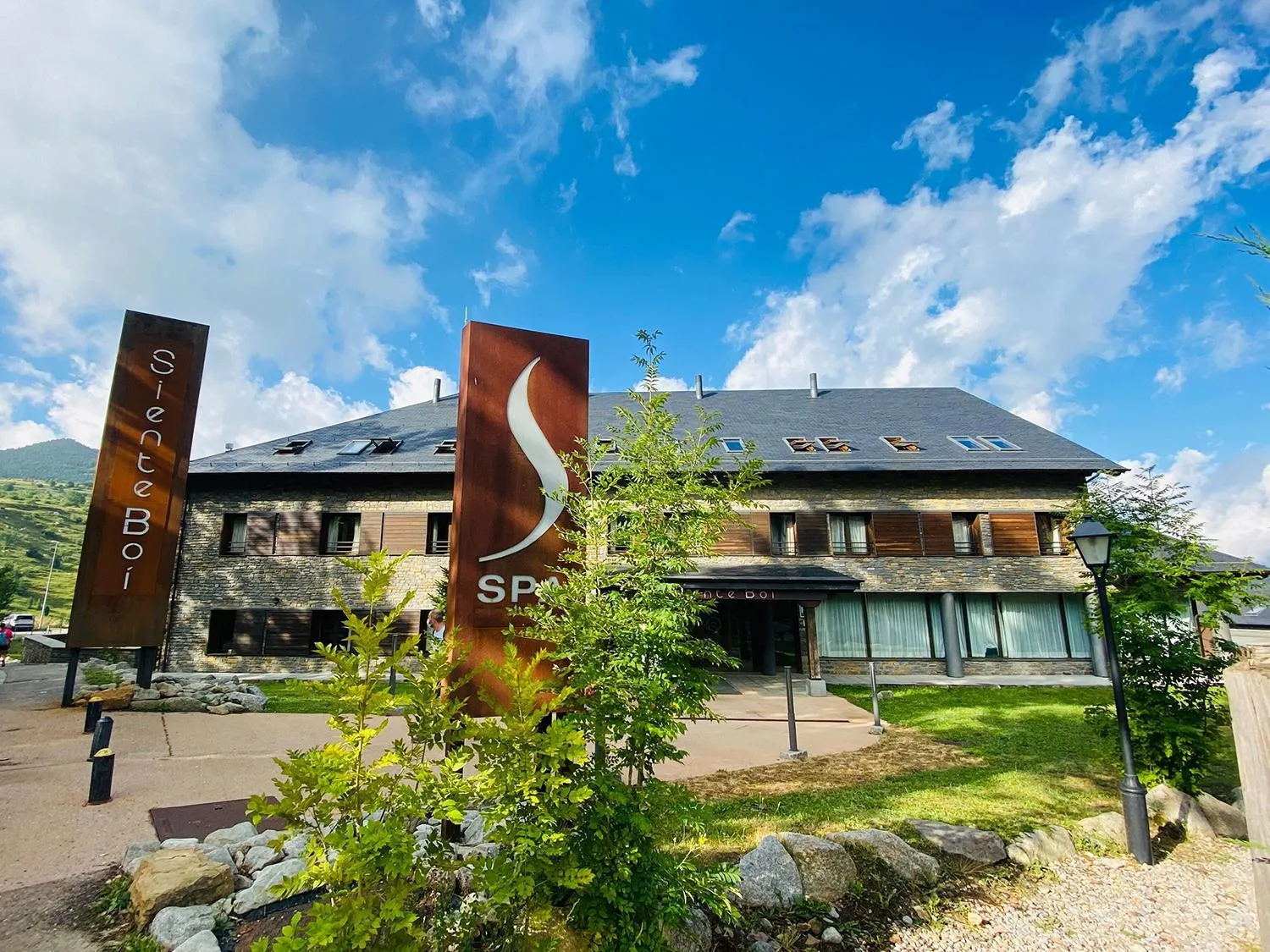 Property building in Aparthotel Siente Boí & SPA