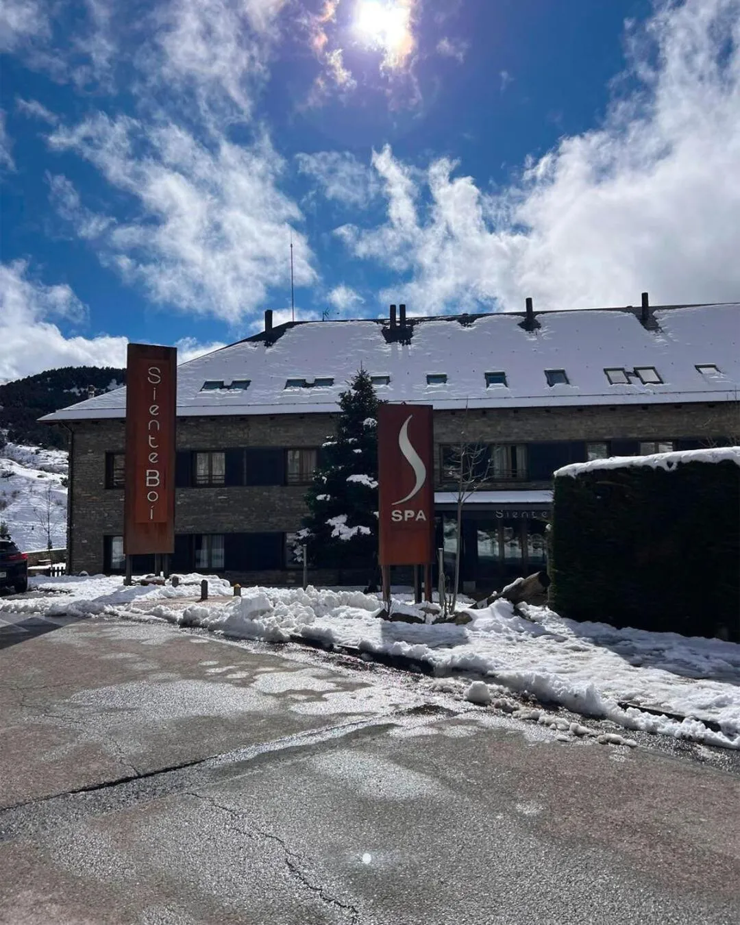 Property building in Aparthotel Siente Boí & SPA