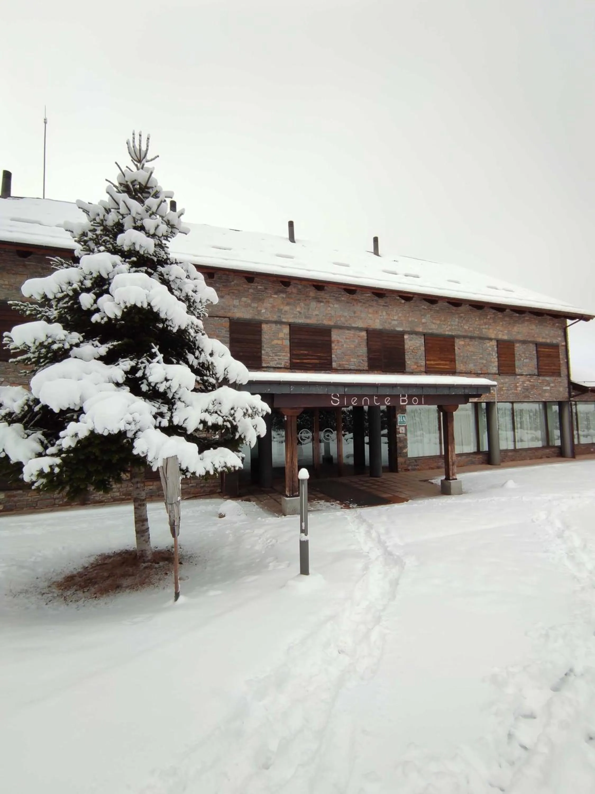 Facade/entrance in Aparthotel Siente Boí & SPA