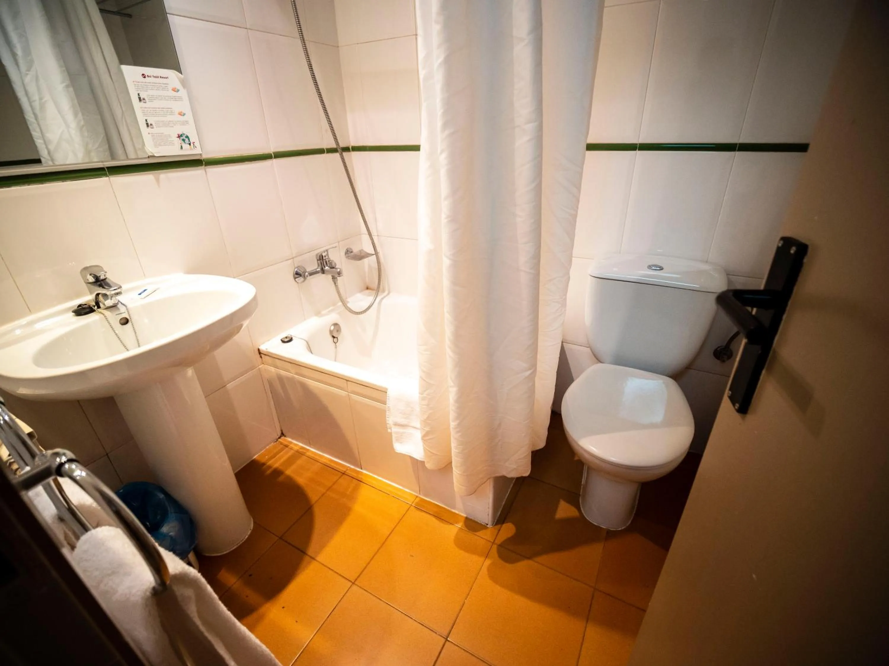 Bathroom in Hotel Taüll