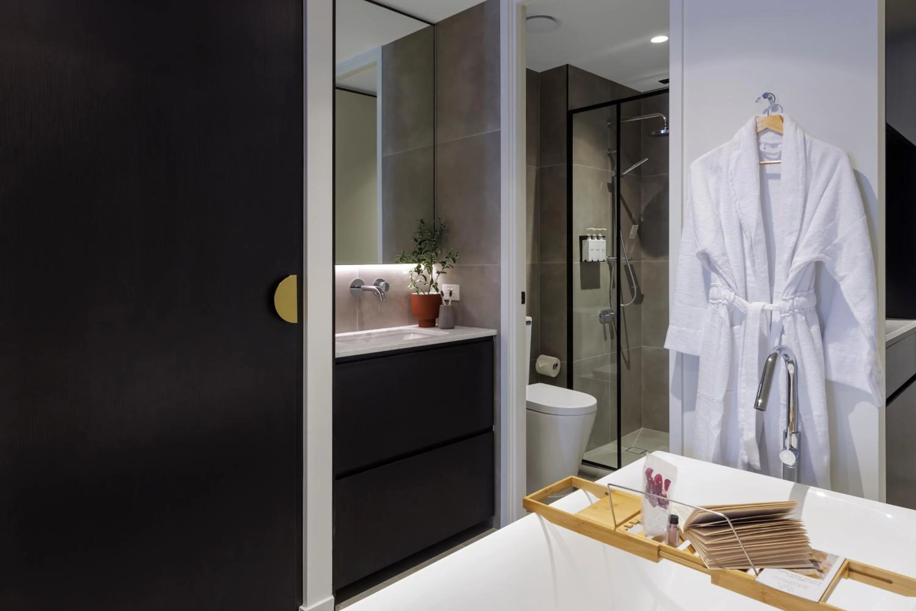 Shower in Veriu Collingwood